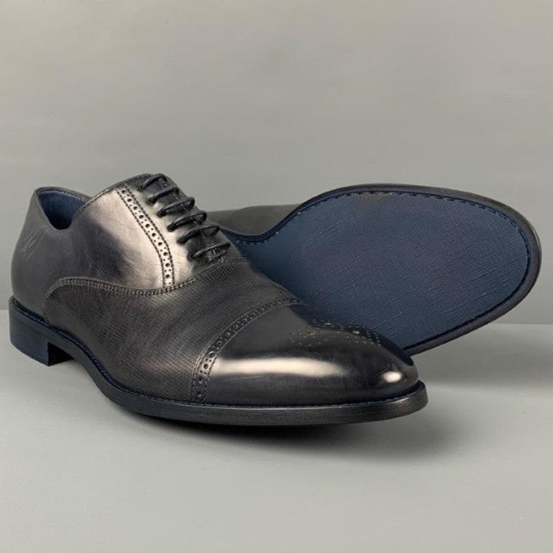 PAUL SMITH Taille 9 Chaussures à lacets en cuir perforé avec boutonnière, bleu marine Bon état à San Francisco, CA