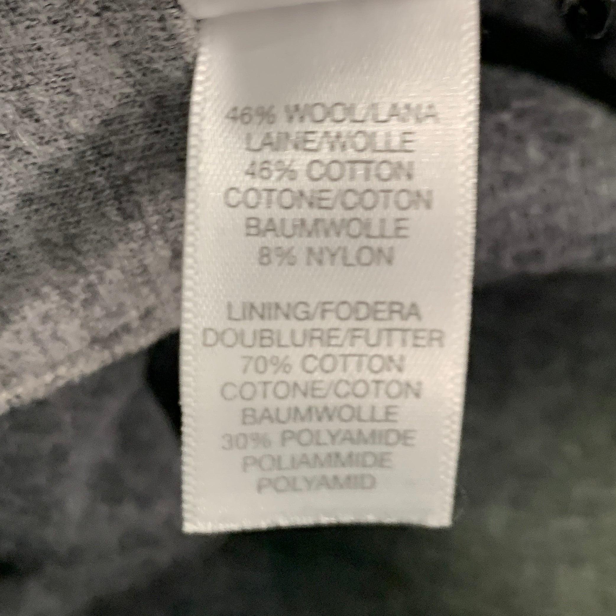 PAUL SMITH - Veste boutonnée croisée en laine mélangée grise avec revers en forme de cloche, taille L en vente 4