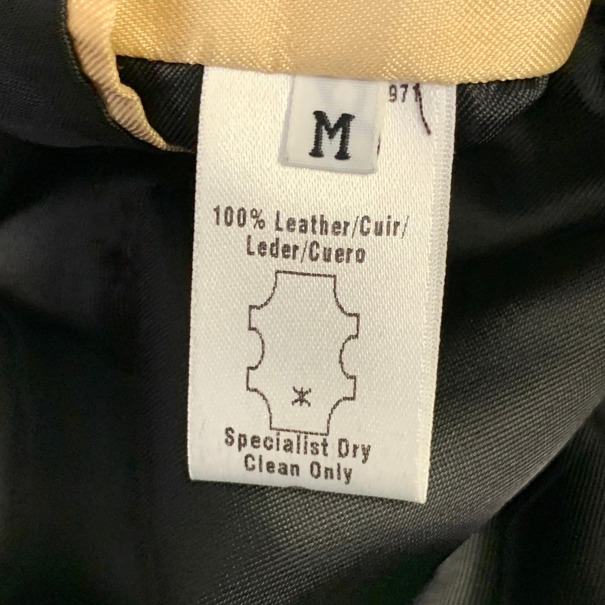 PAUL SMITH Größe M Schwarze gesteppte Bikerjacke aus Leder im Angebot 4
