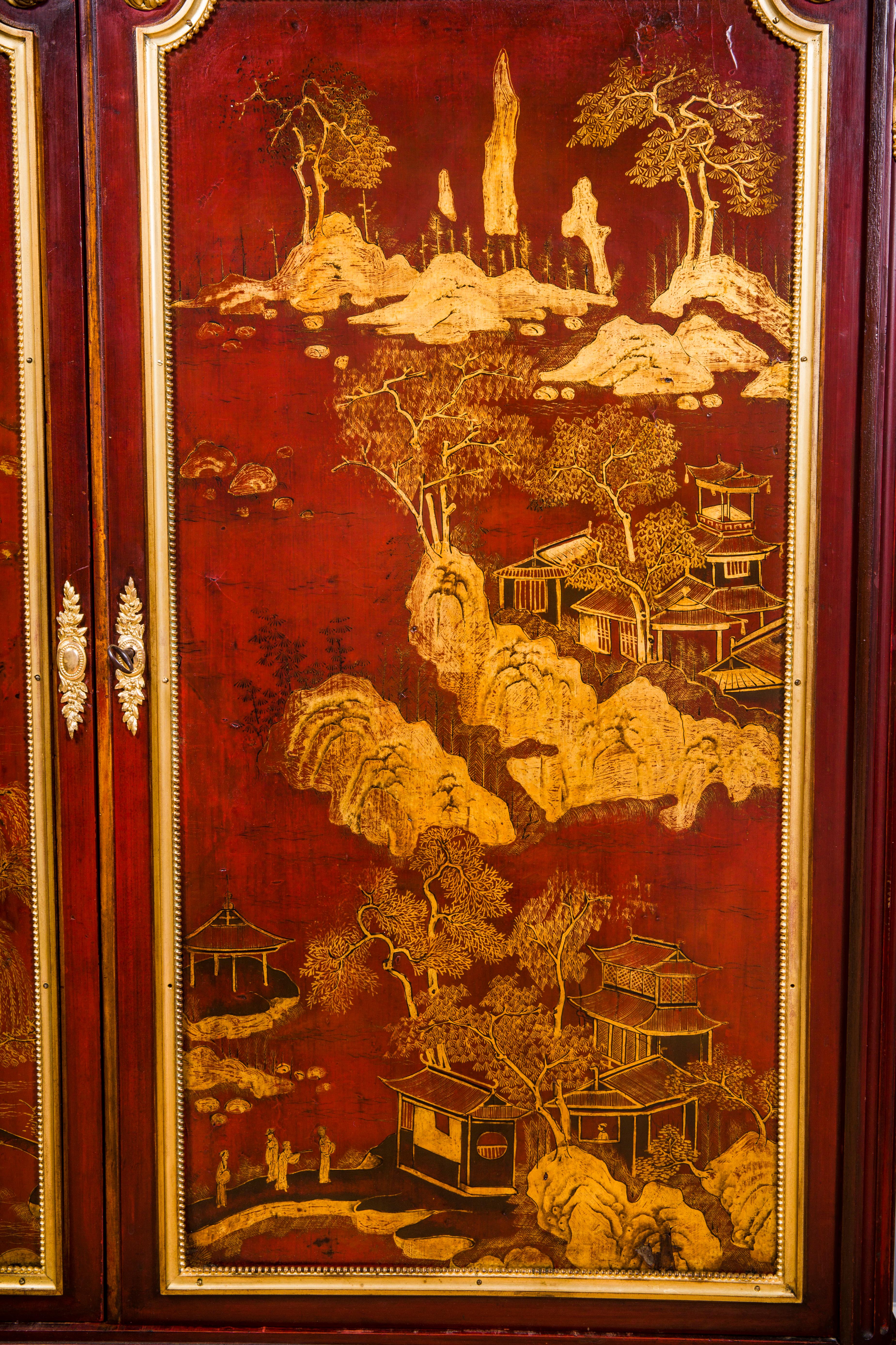 Louis XVI Paul Sormani meuble de rangement en bois chinoiserie de style Louis XVI en laque française en vente