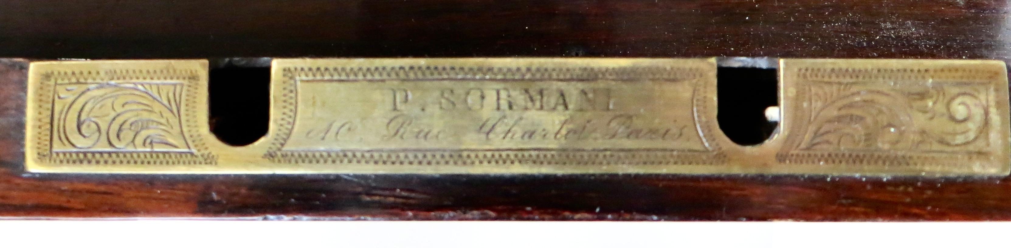 Französischer Kommodentisch von Paul Sormani mit Amboyna-Furnier (Raritäten). CIRCA 1870 im Angebot 3