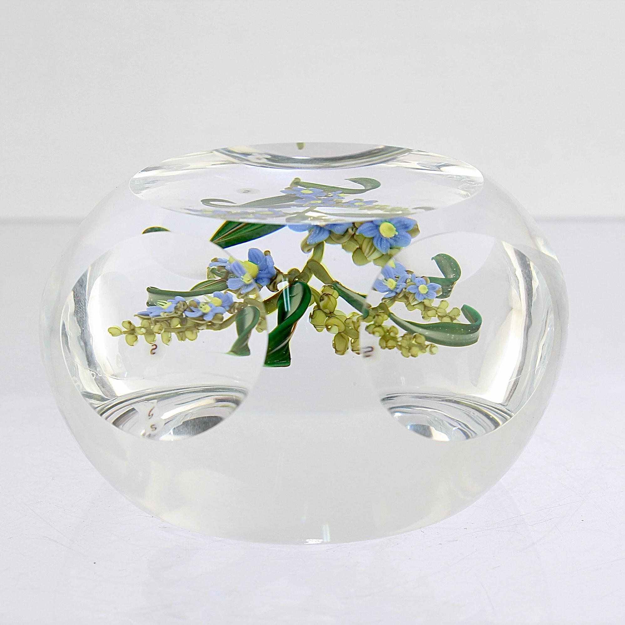 American Paul Stankard Faceted Art Glass Paperweight with Lampwork Forget-Me-Not Flowers