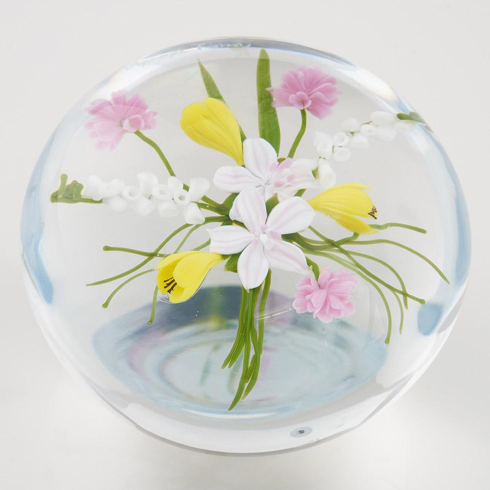 American  Paul Stankard Paperweight Spring Bouquet 1980 For Sale