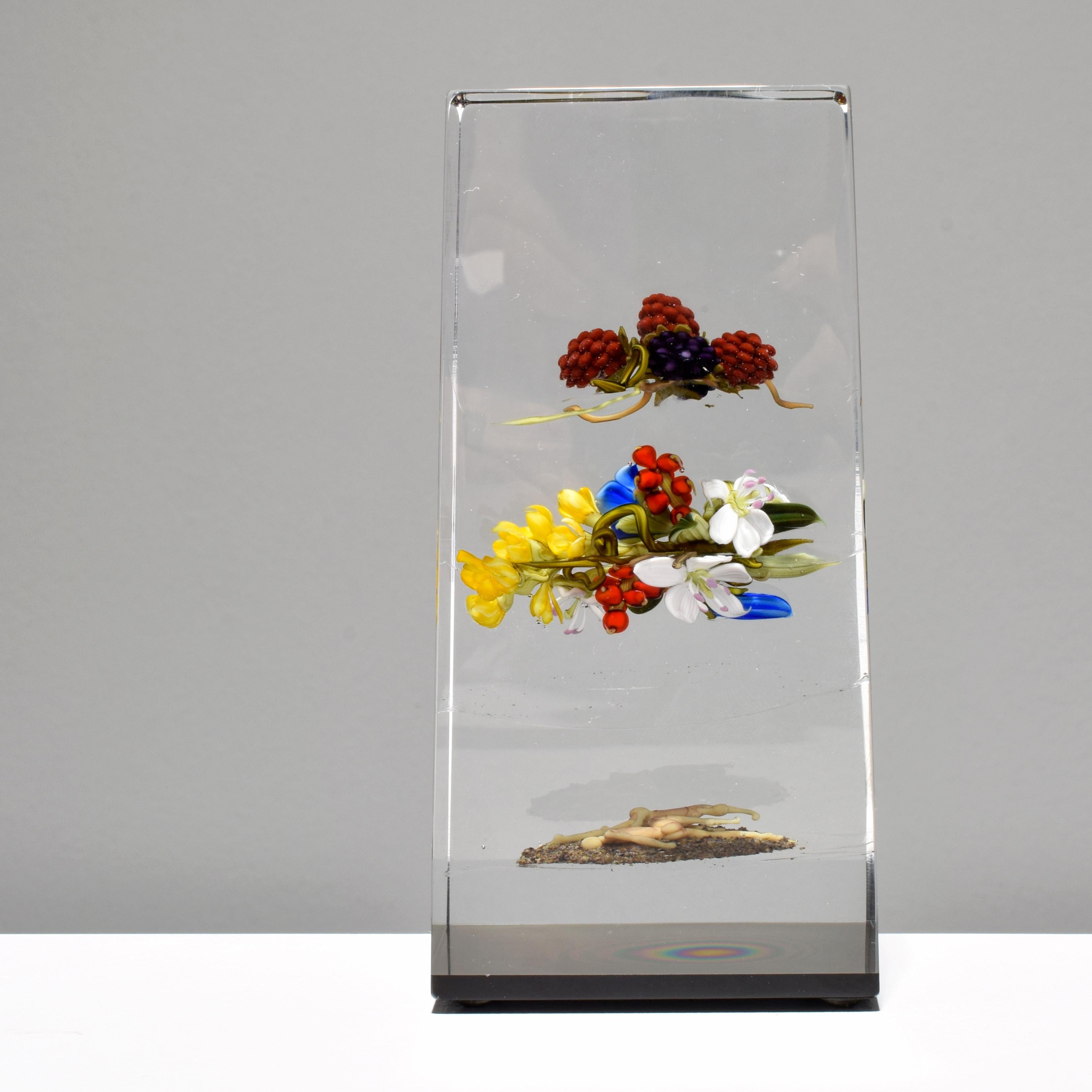 Paul Stankard Figurative Sculpture - Paul J. Stankard Upright Raspberries, Flowers & Root People Paperweight
