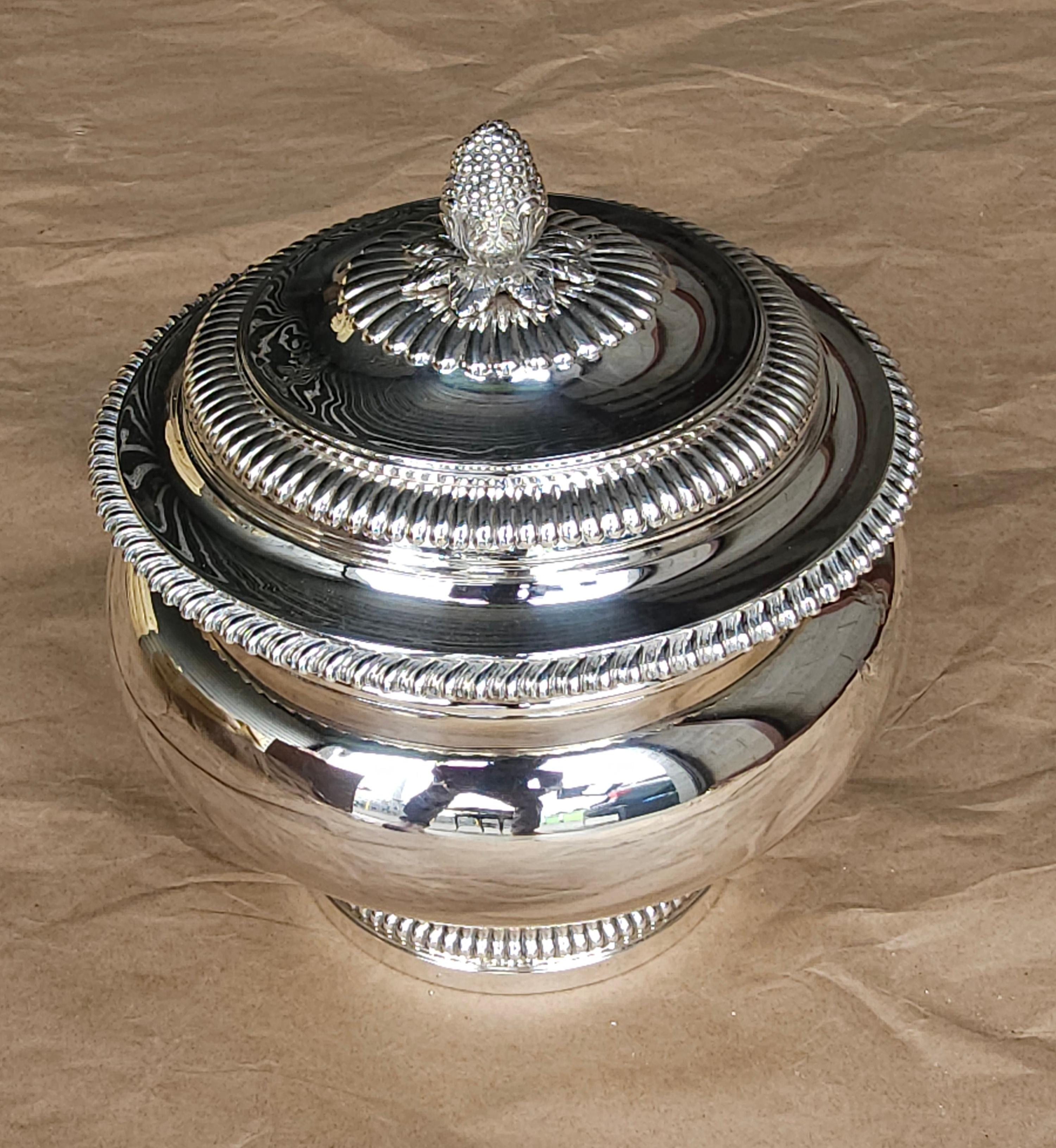 Paul Storr English Sterling Silver Covered Soup Tureen On Stand, London 1823 For Sale 7