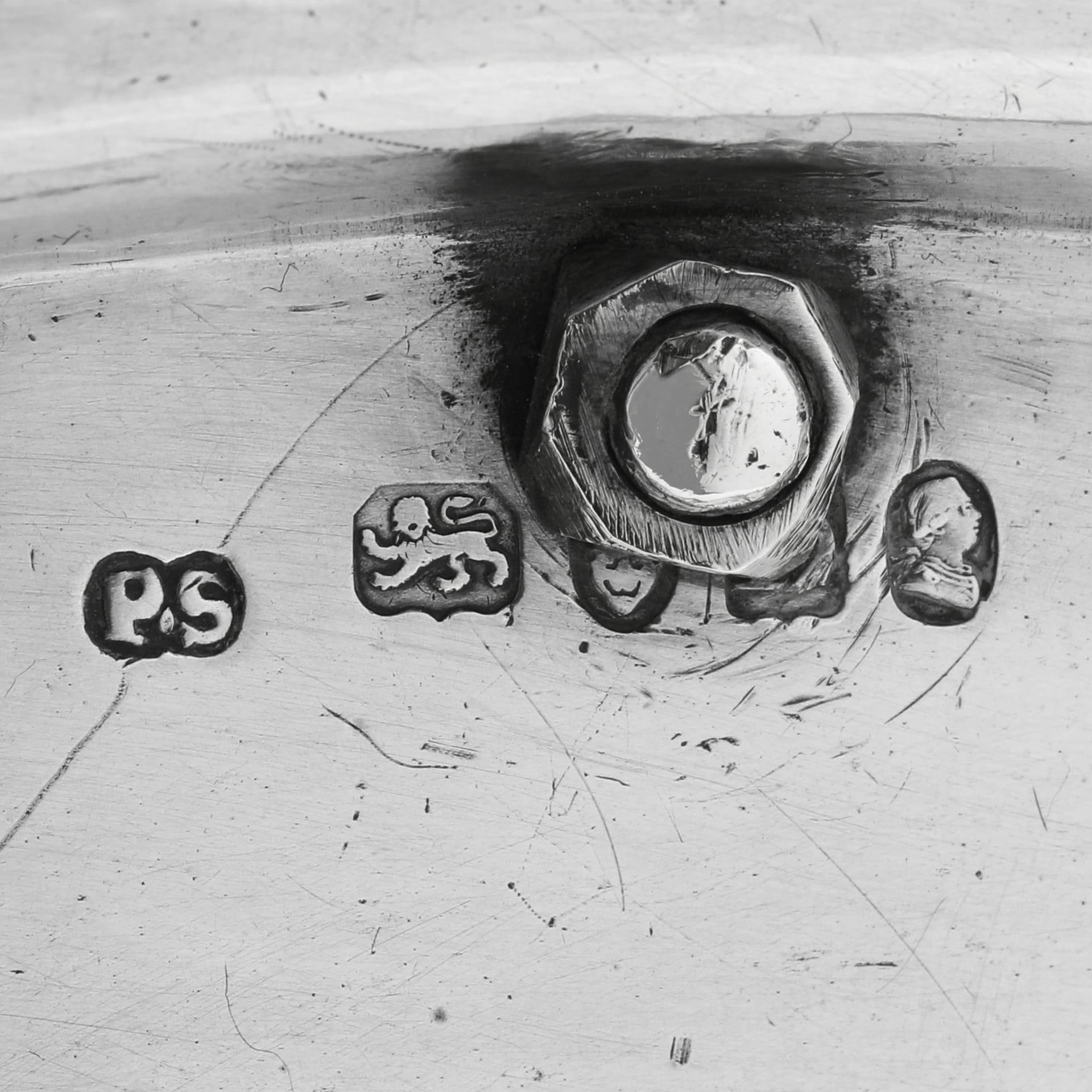 Paul Storr - Set aus Sterlingsilber und geschliffenem Glas aus dem Jahr 1799 im Angebot 6