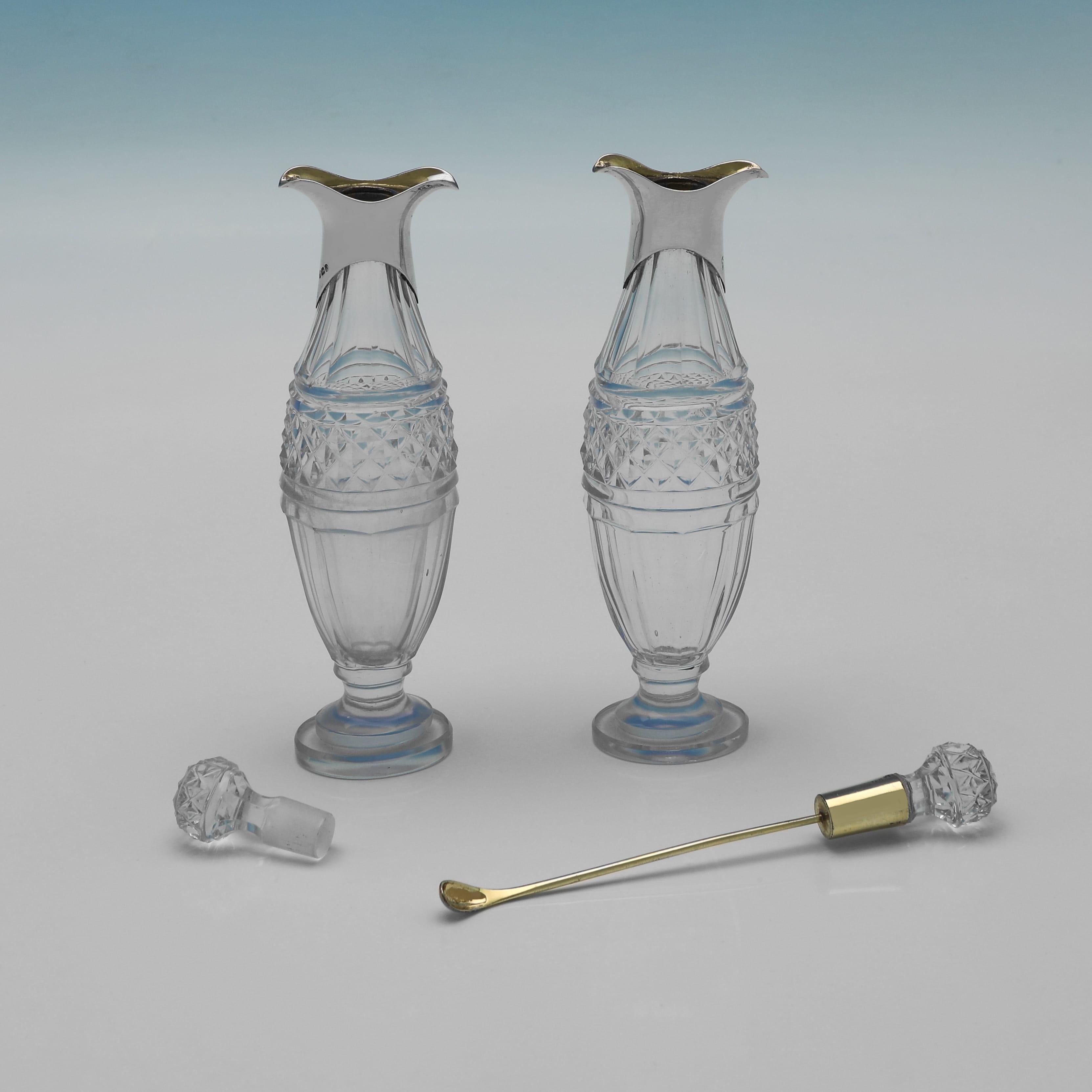 Paul Storr - Set aus Sterlingsilber und geschliffenem Glas aus dem Jahr 1799 im Angebot 1