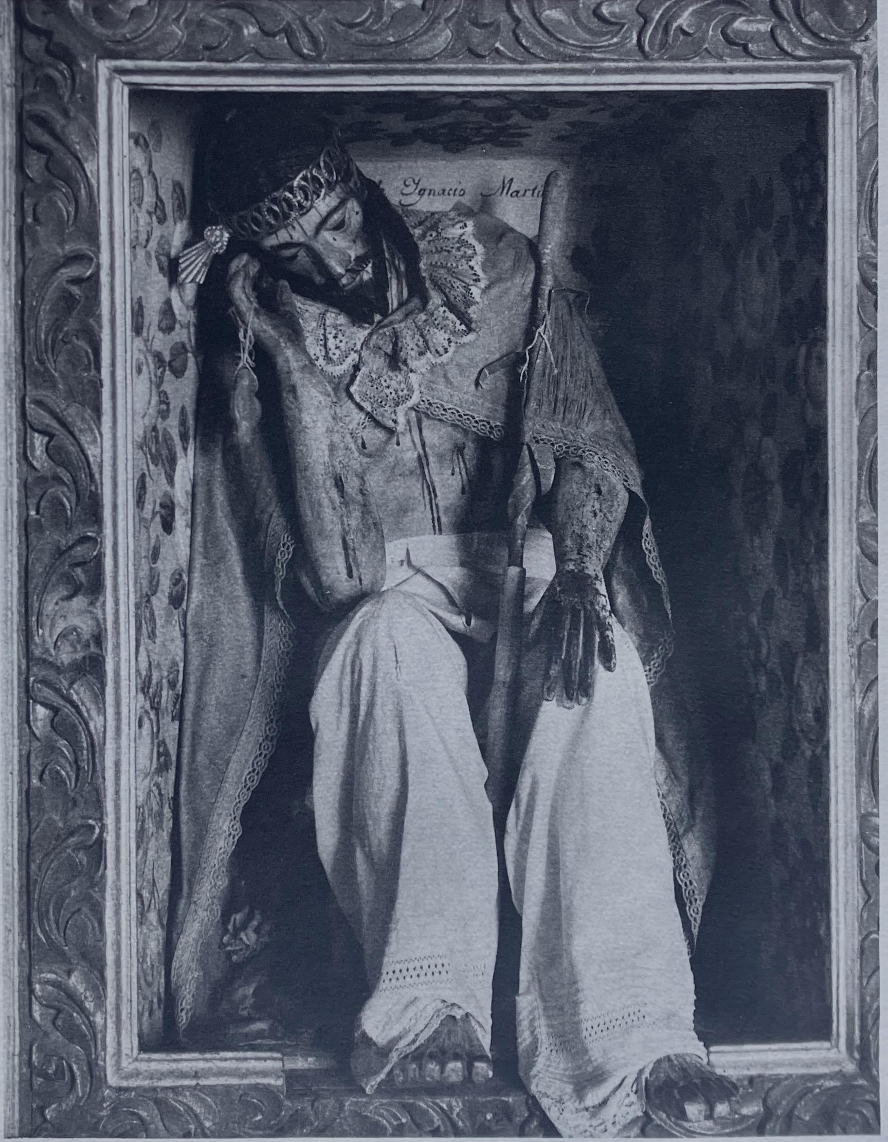 Paul Strand Black and White Photograph – Cristo, Tlacochahuaya, Oaxaca