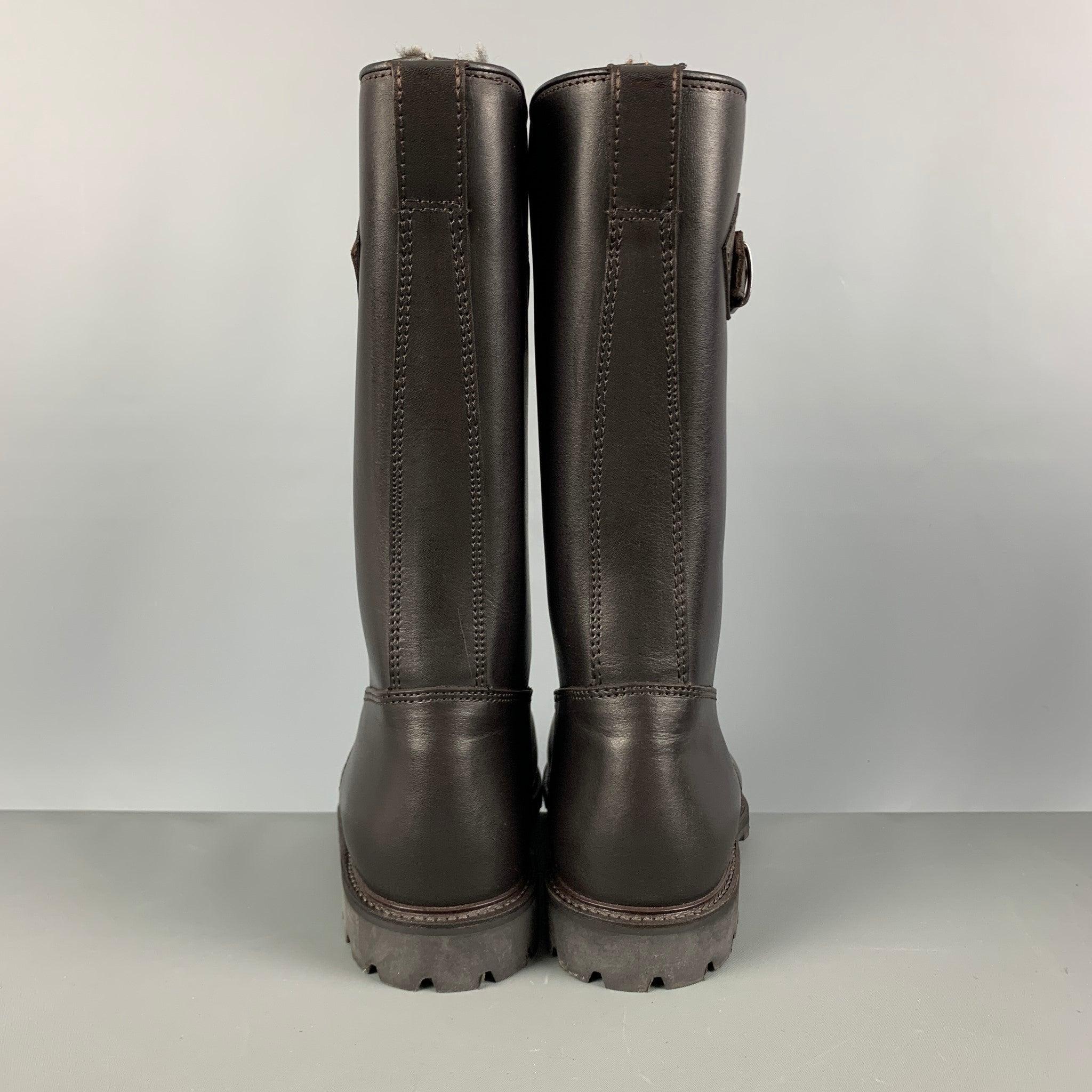PAUL STUART Size 8 Brown Solid Leather Pull On Boots In Good Condition For Sale In San Francisco, CA