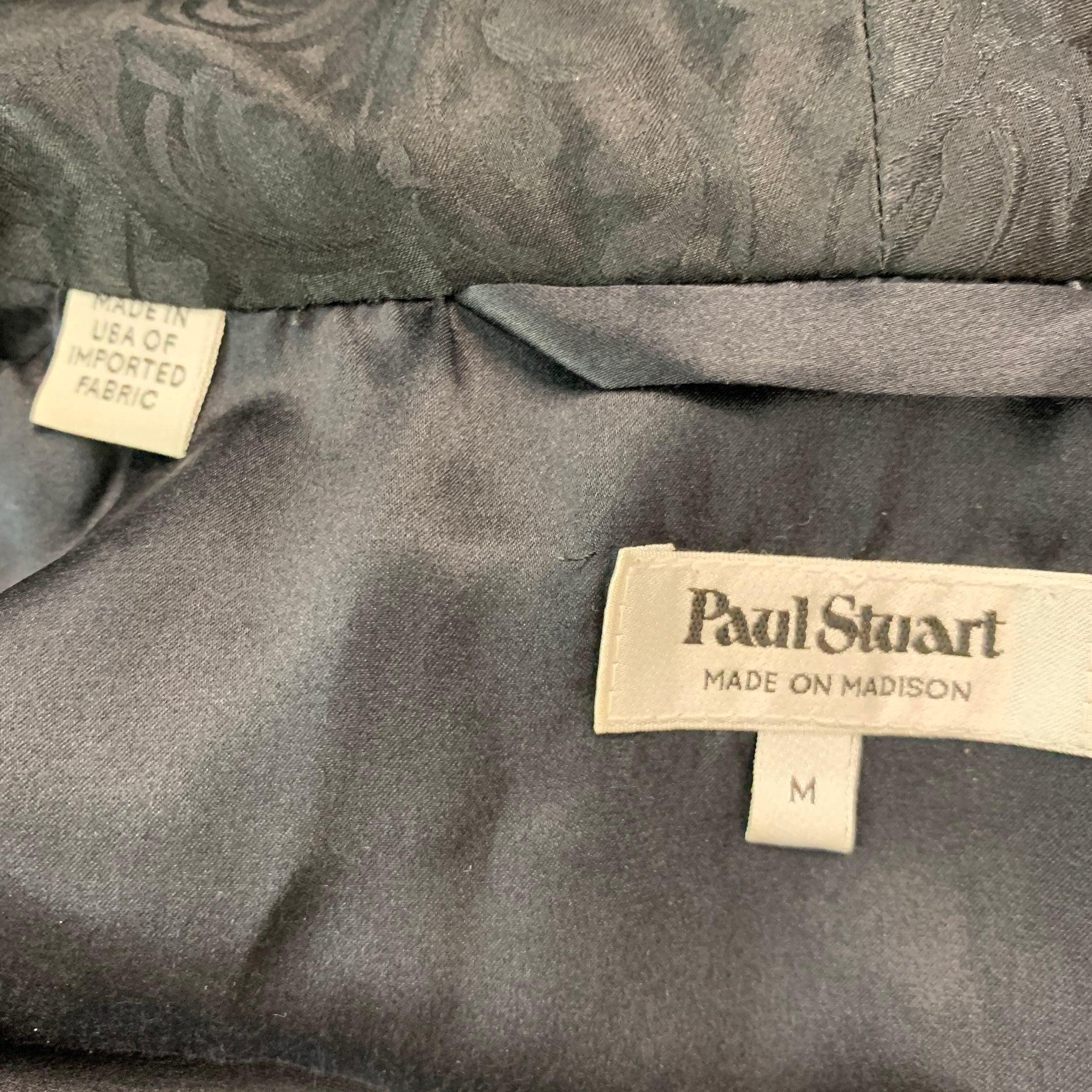 PAUL STUART Size M Black Beige Satin Animal Print Belted Bathrobe For Sale 2