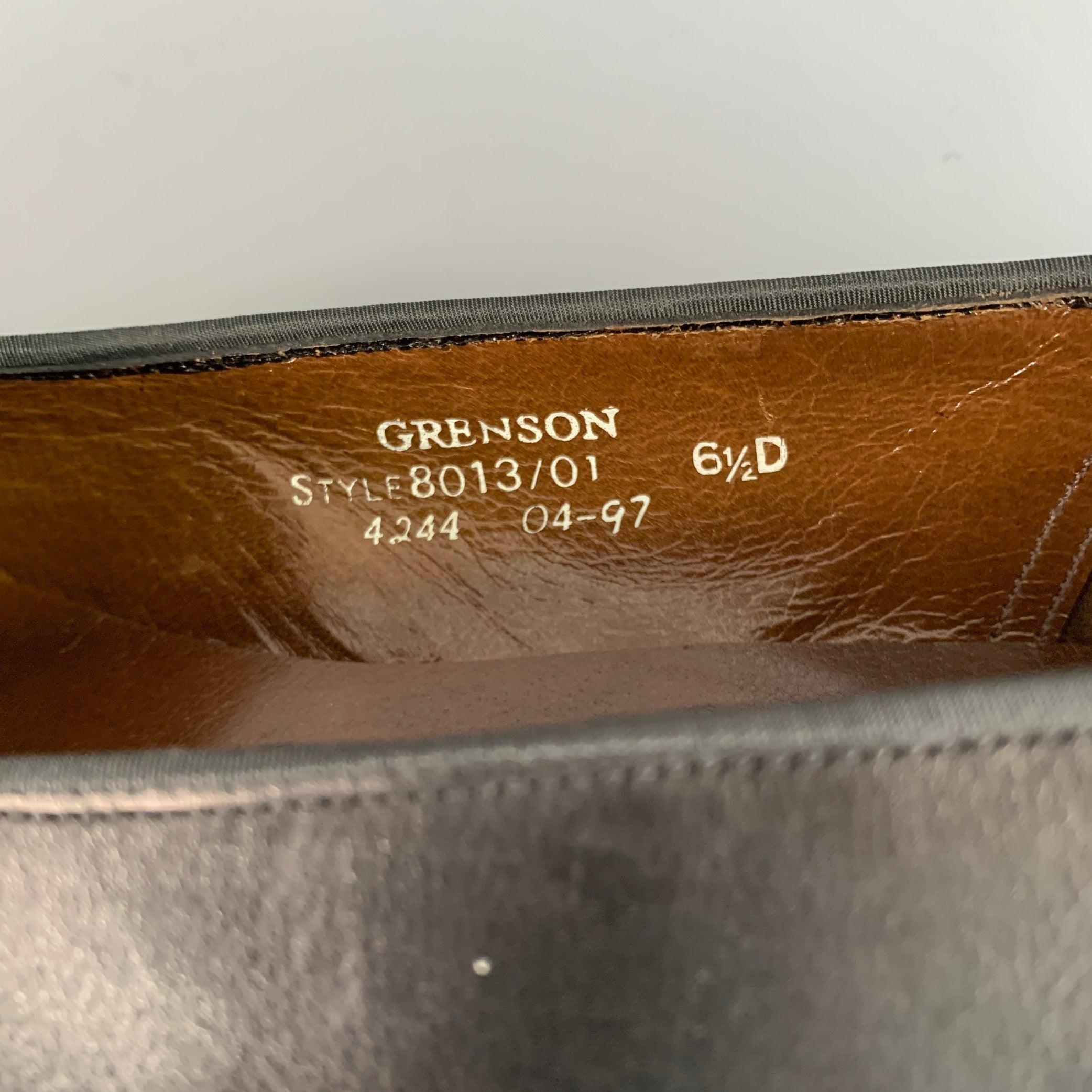 PAUL STUART x GRENSON Size 7.5 Black Leather Bow Loafers For Sale 4