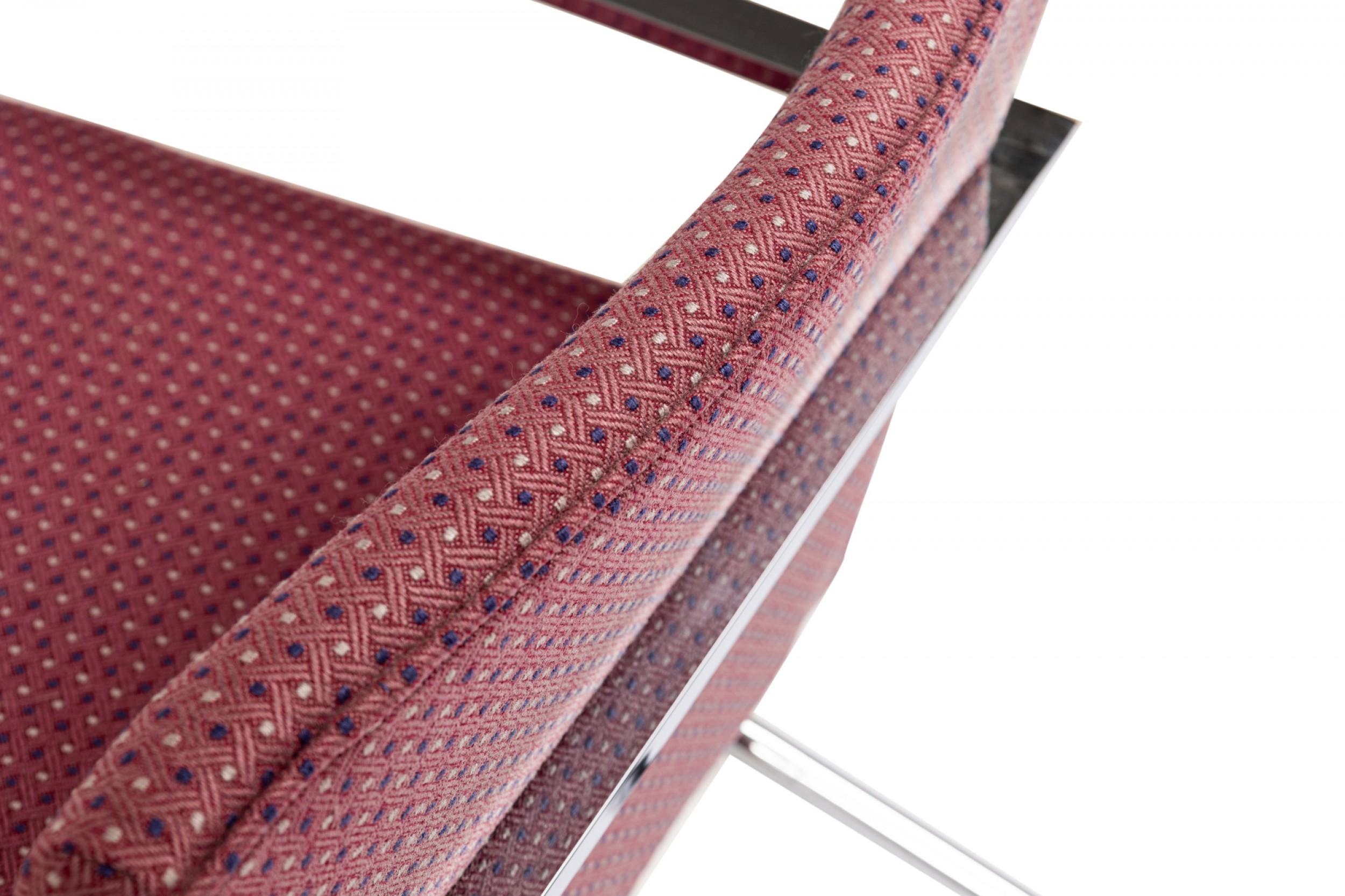 Chaise longue / Fauteuil Paul Tuttle ''Arco'' en tissu d'ameublement chromé et à motifs rouges en vente 1