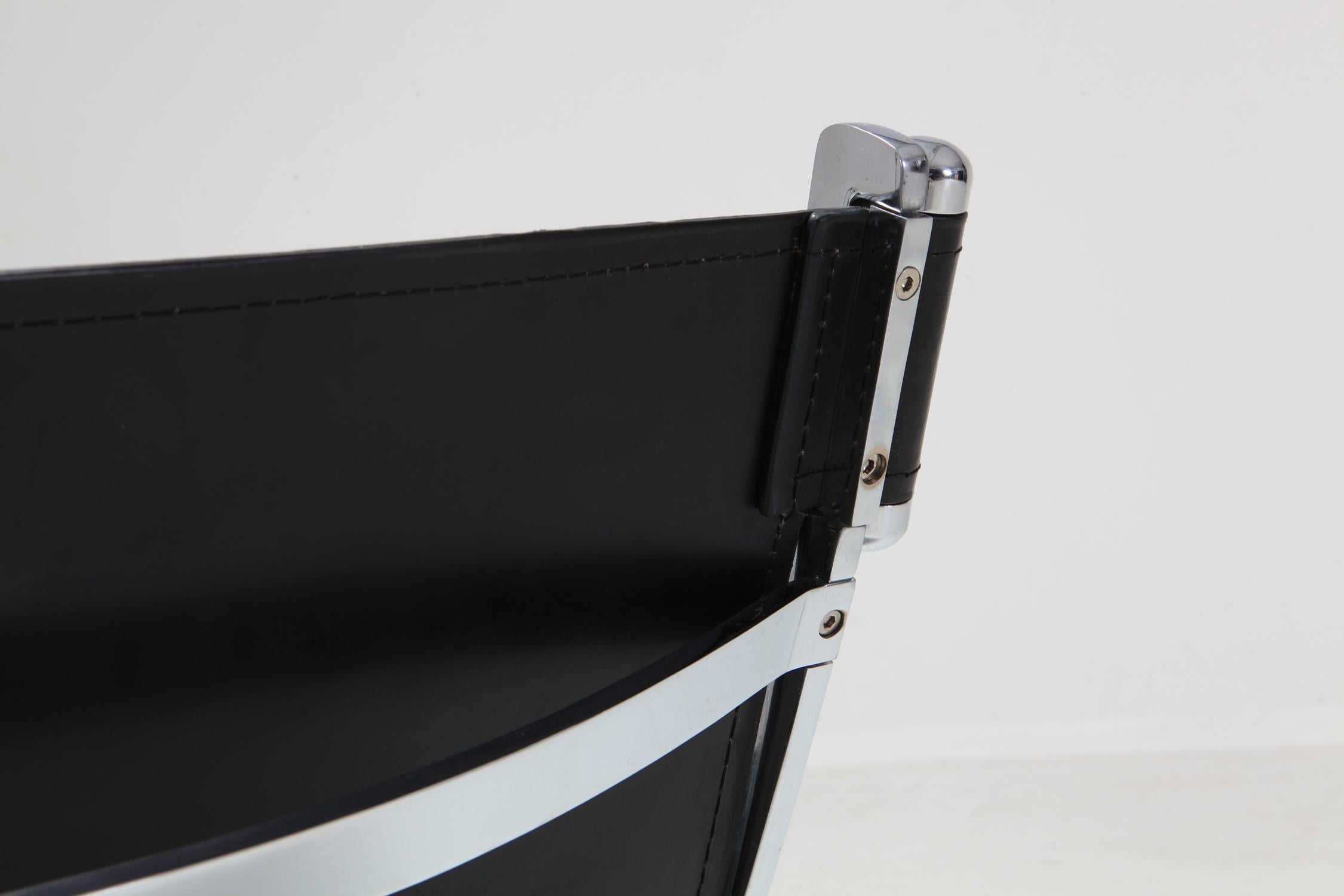 Stainless Steel Paul Tuttle for Flexform lounge chair in chrome and black leather