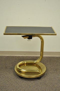 Paul Tuttle table d'appoint Anaconda en laiton avec plateau tournant et plateau en forme de plateau, moderne du milieu du siècle dernier