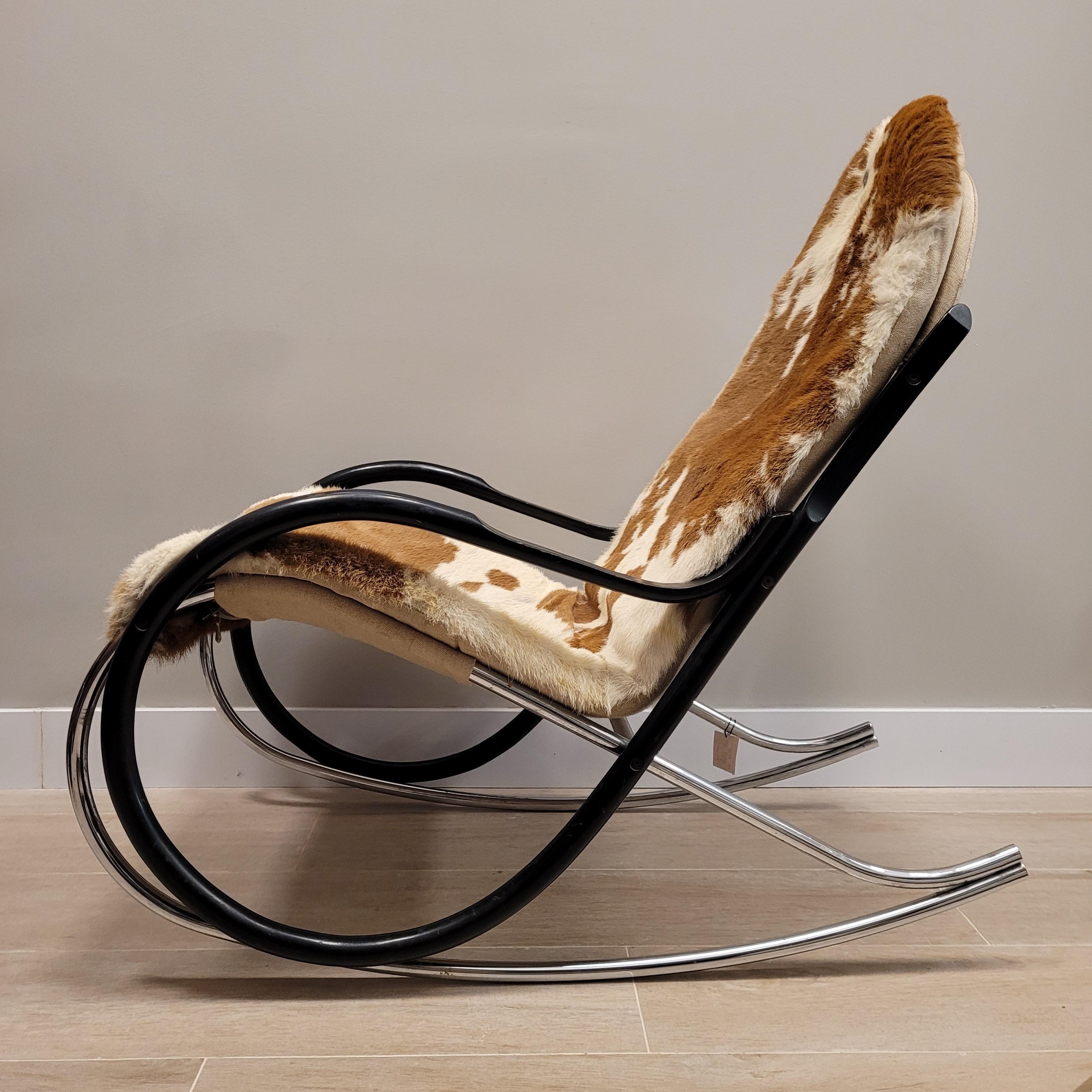 Hand-Crafted Paul Tuttle Swiss  Rocking chair cowleather steel black wood For Sale