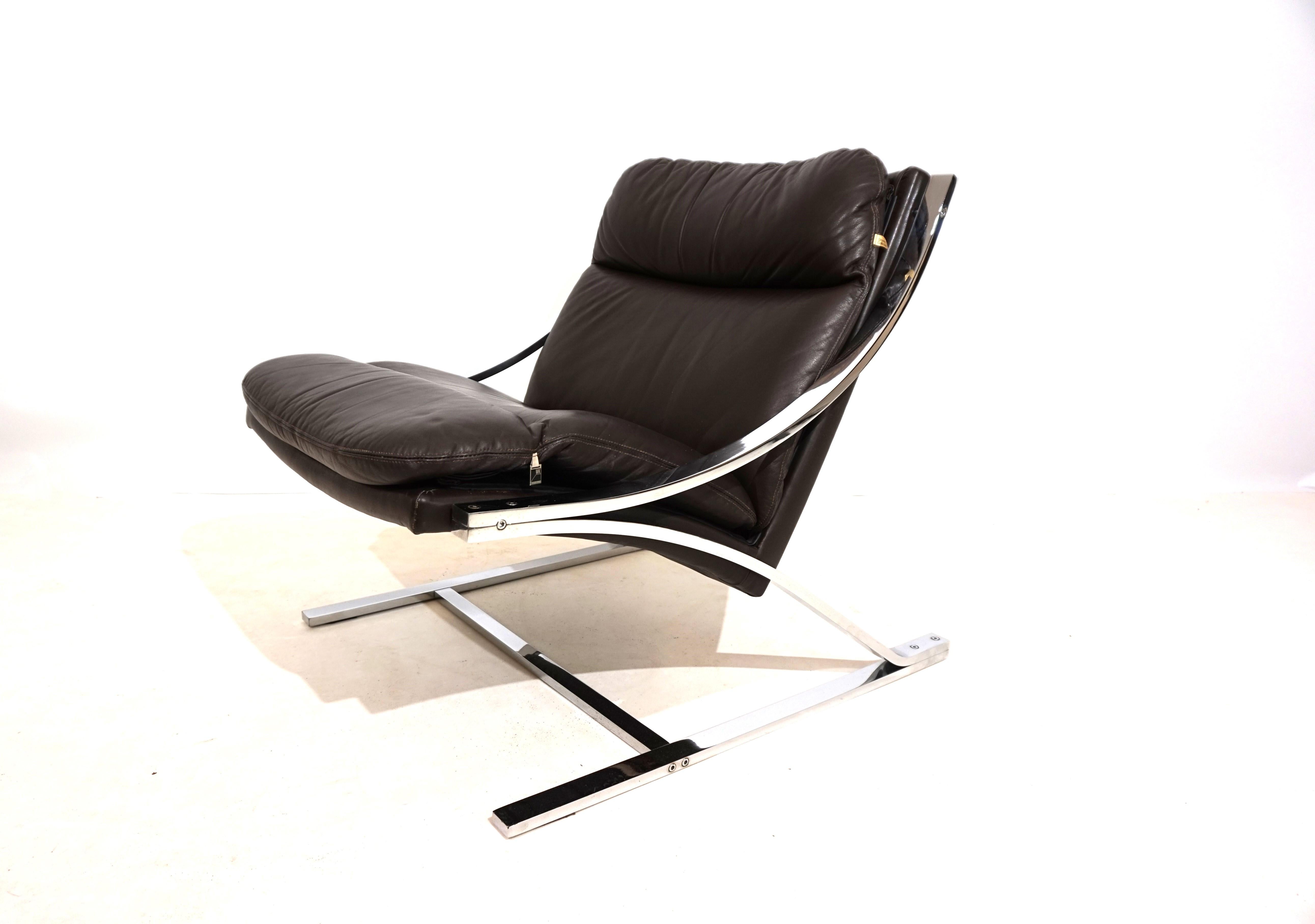 Paul Tuttle Zeta leather armchair for Strässle International For Sale 8