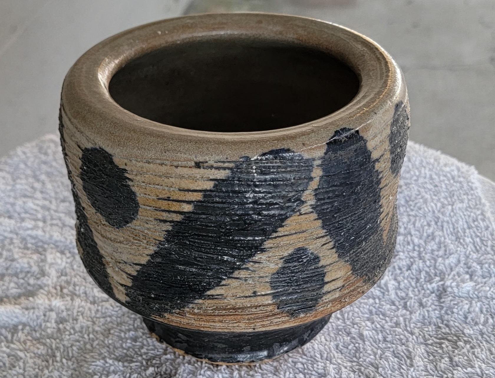 American Paul Volckening Abstract Expressionist Pottery Vase 1970's For Sale