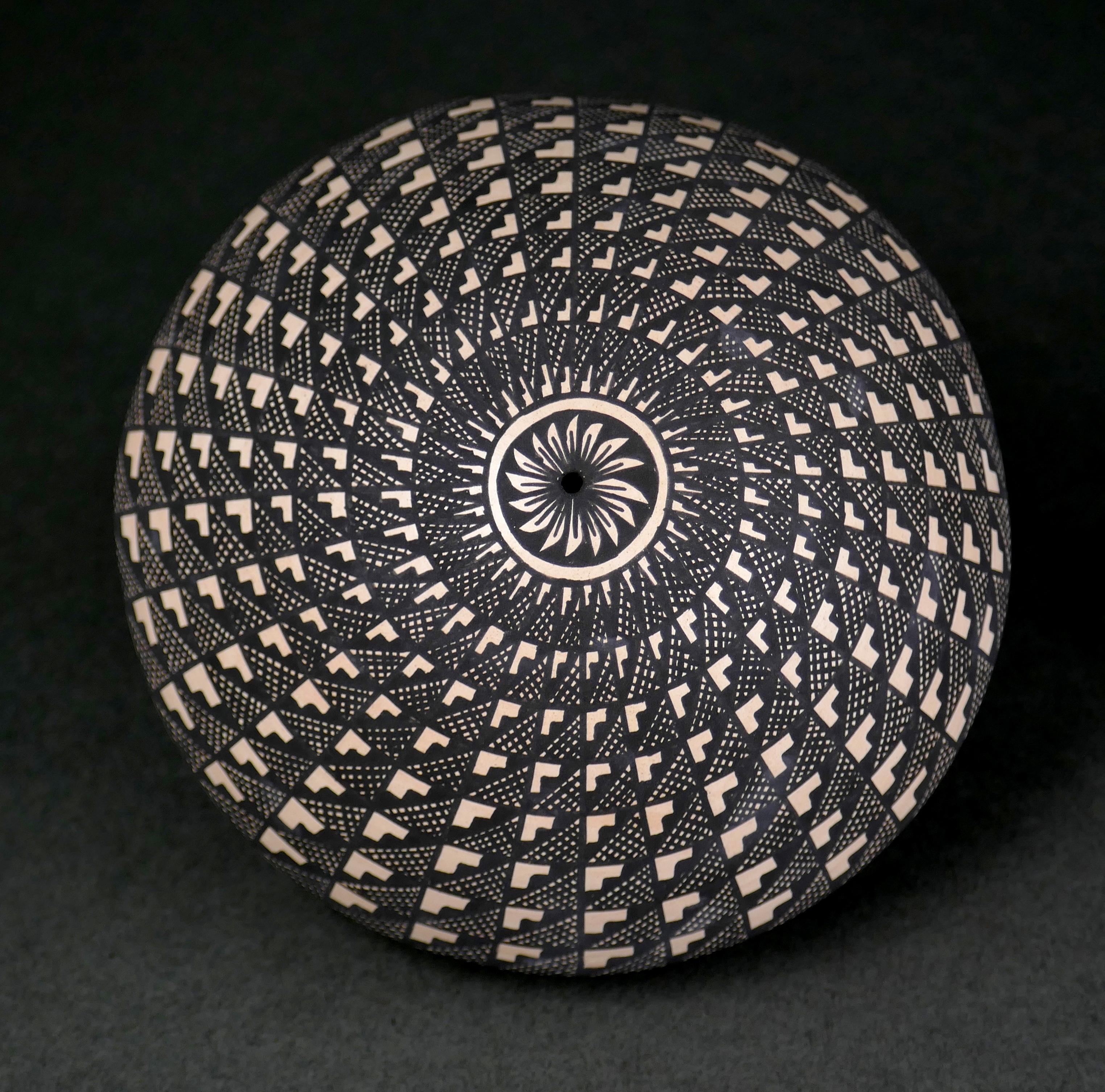 20th Century Paula Estevan Acoma Pueblo Small Eye Dazzler Weed Pot Vase