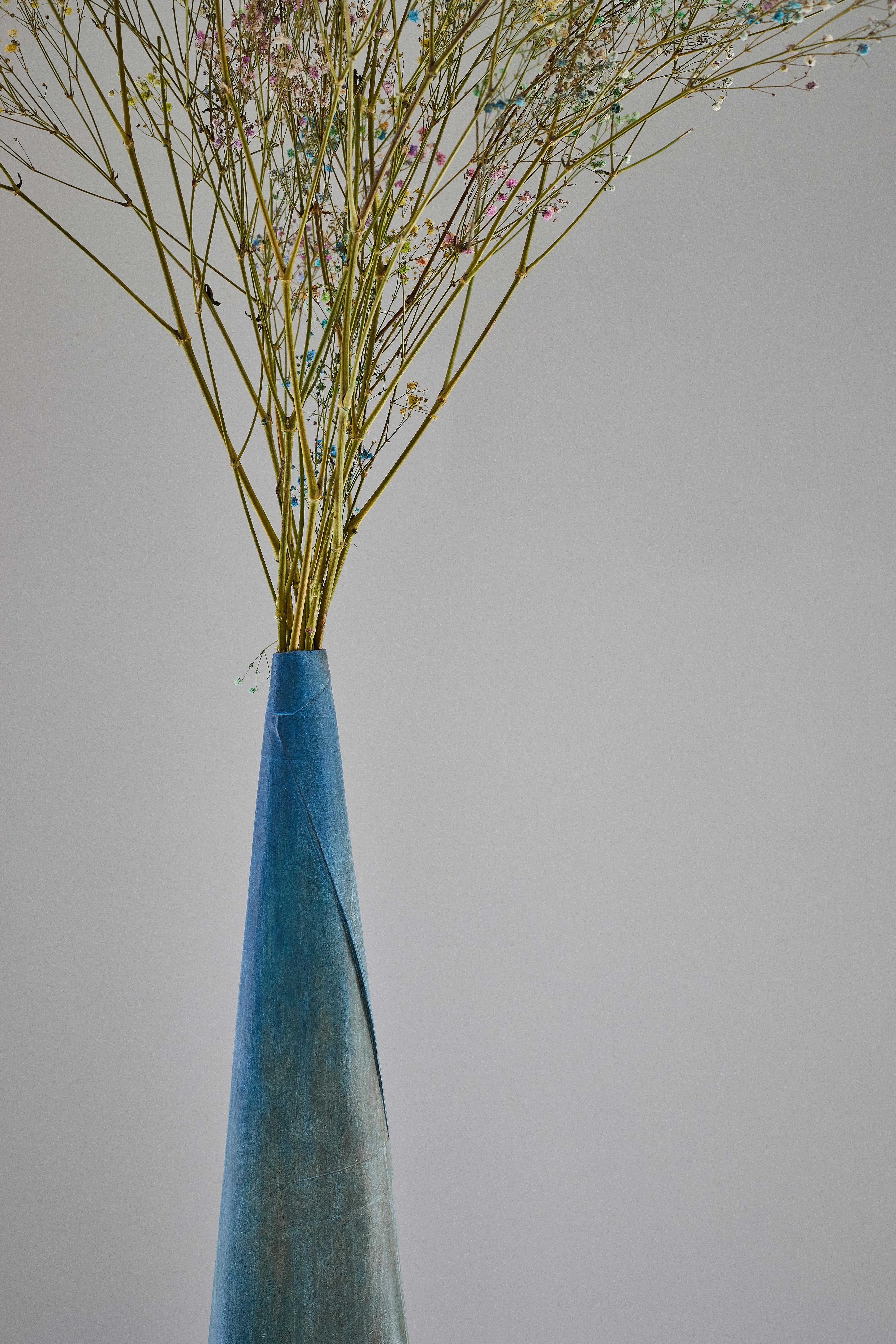 Contemporary Paula Hayes Thyrsus Vase For Sale