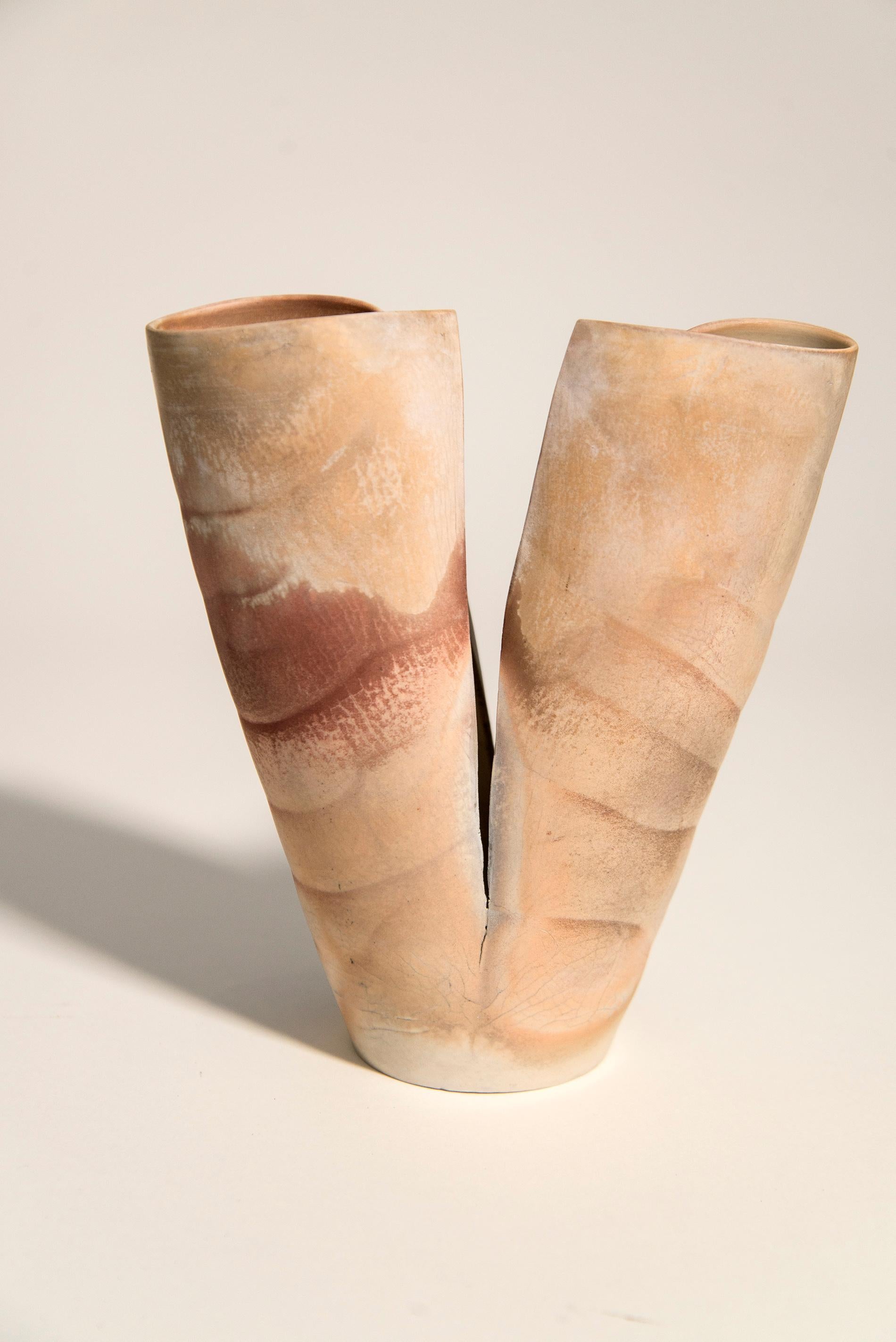 Joined at the Hip - intricate, nature-inspired, hand-shaped porcelain sculpture - Contemporary Sculpture by Paula Murray
