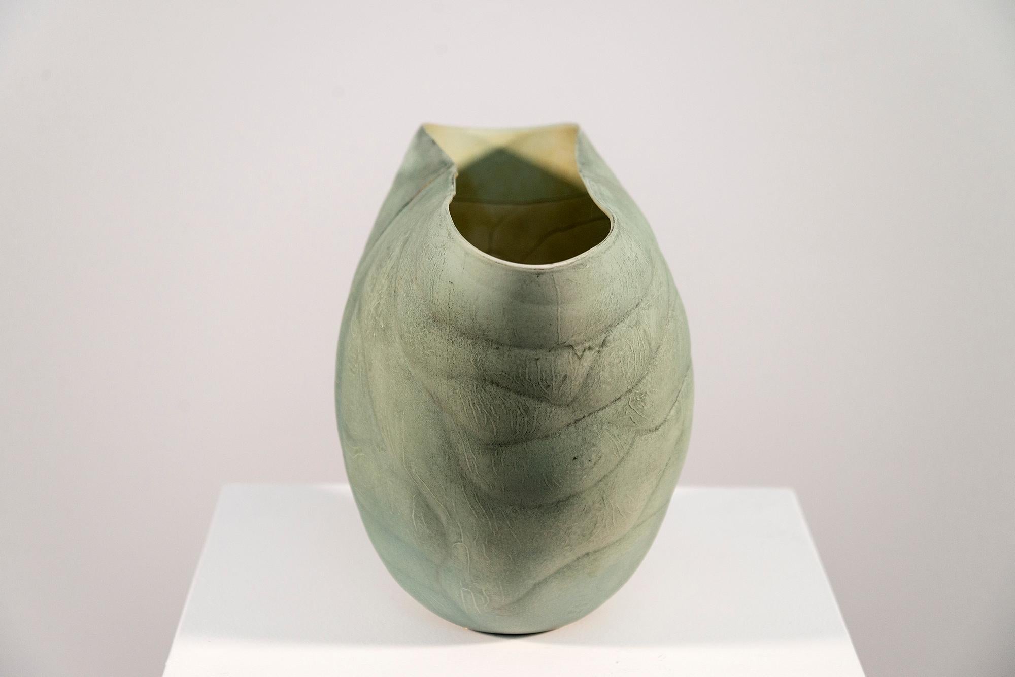 Musgo - verde, decorativo, contemporáneo, abstracto, porcelana, escultura en venta 1