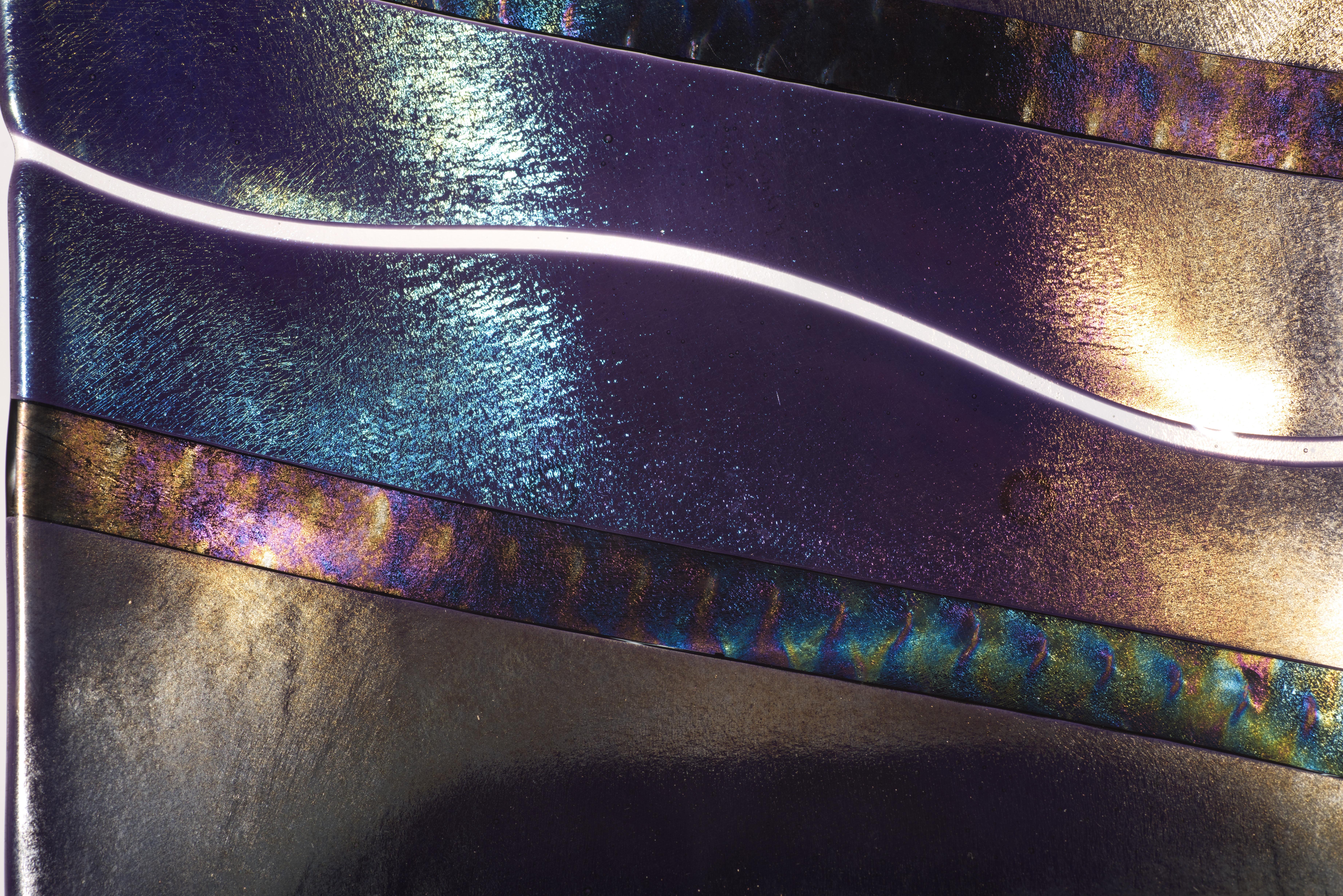 Paula Radke Großes Tablett aus geschmolzenem Dichroic-Glas, amerikanisches Studio-Kunstglas (Art déco) im Angebot
