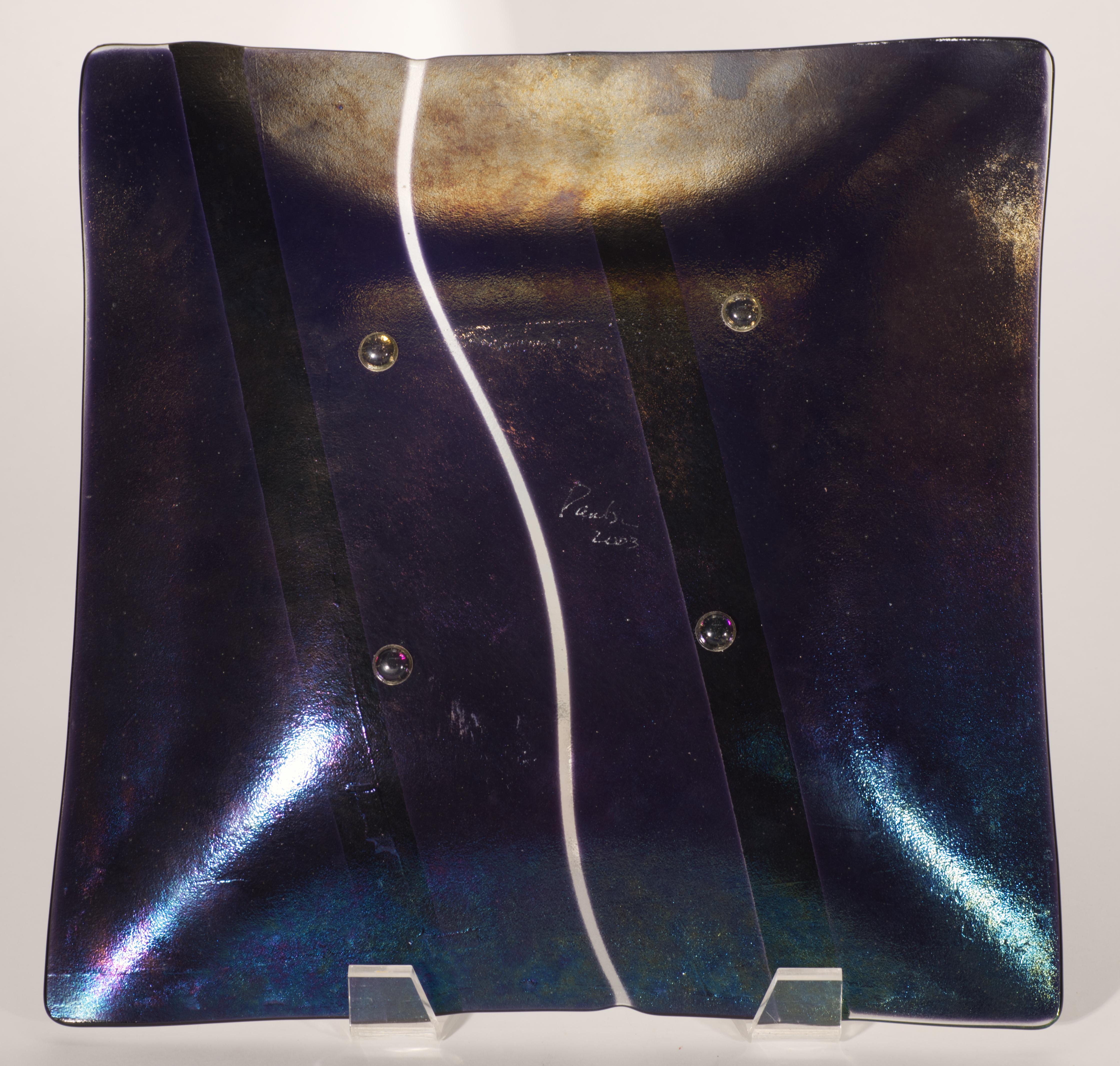 Paula Radke Großes Tablett aus geschmolzenem Dichroic-Glas, amerikanisches Studio-Kunstglas (Handgefertigt) im Angebot