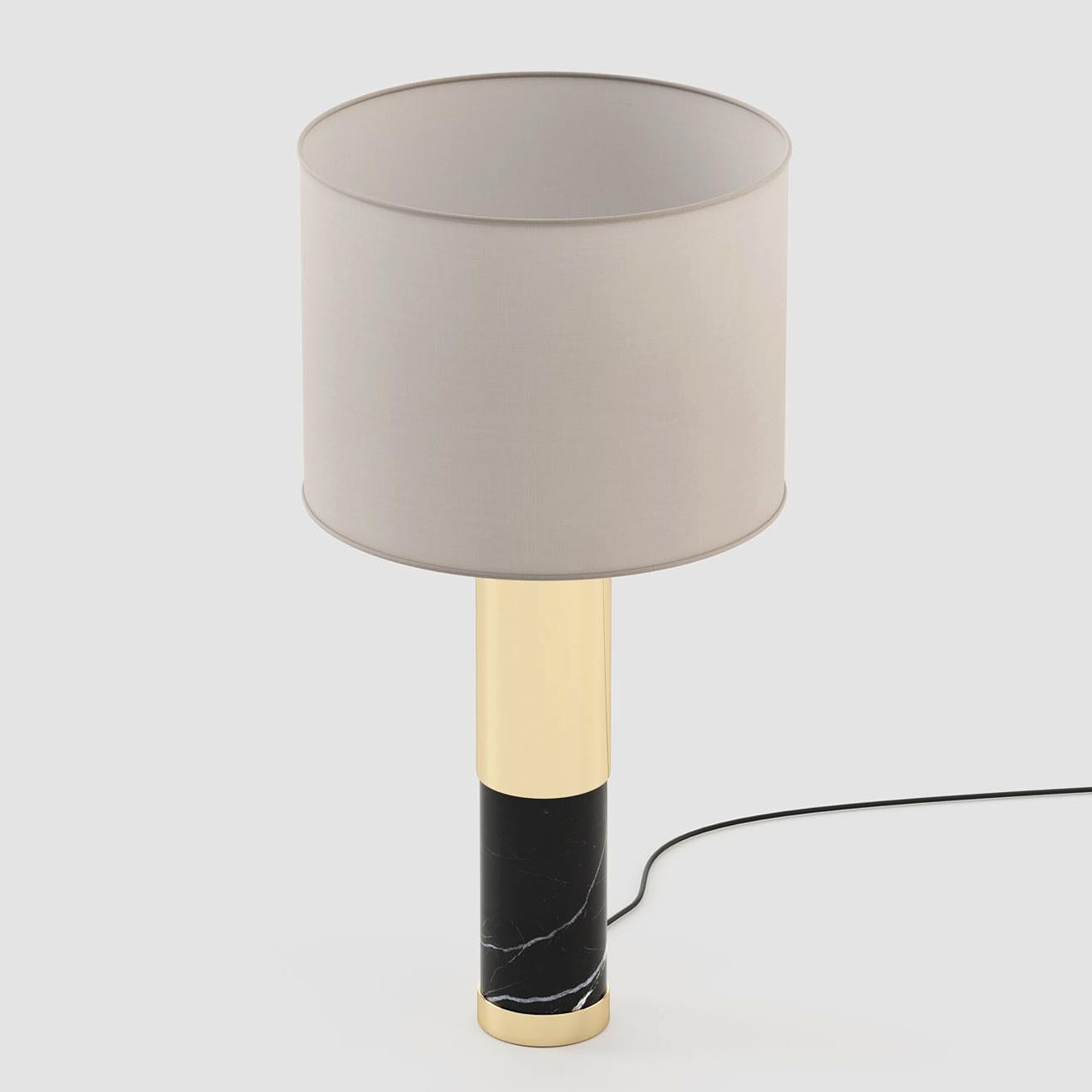 Table lamp paula with polished stainless steel
base in gold finish and with black marble base,
Including a white coton shade. 1 bulb, lamp holder 
type E27, max 40 Watt. Bulb not included.