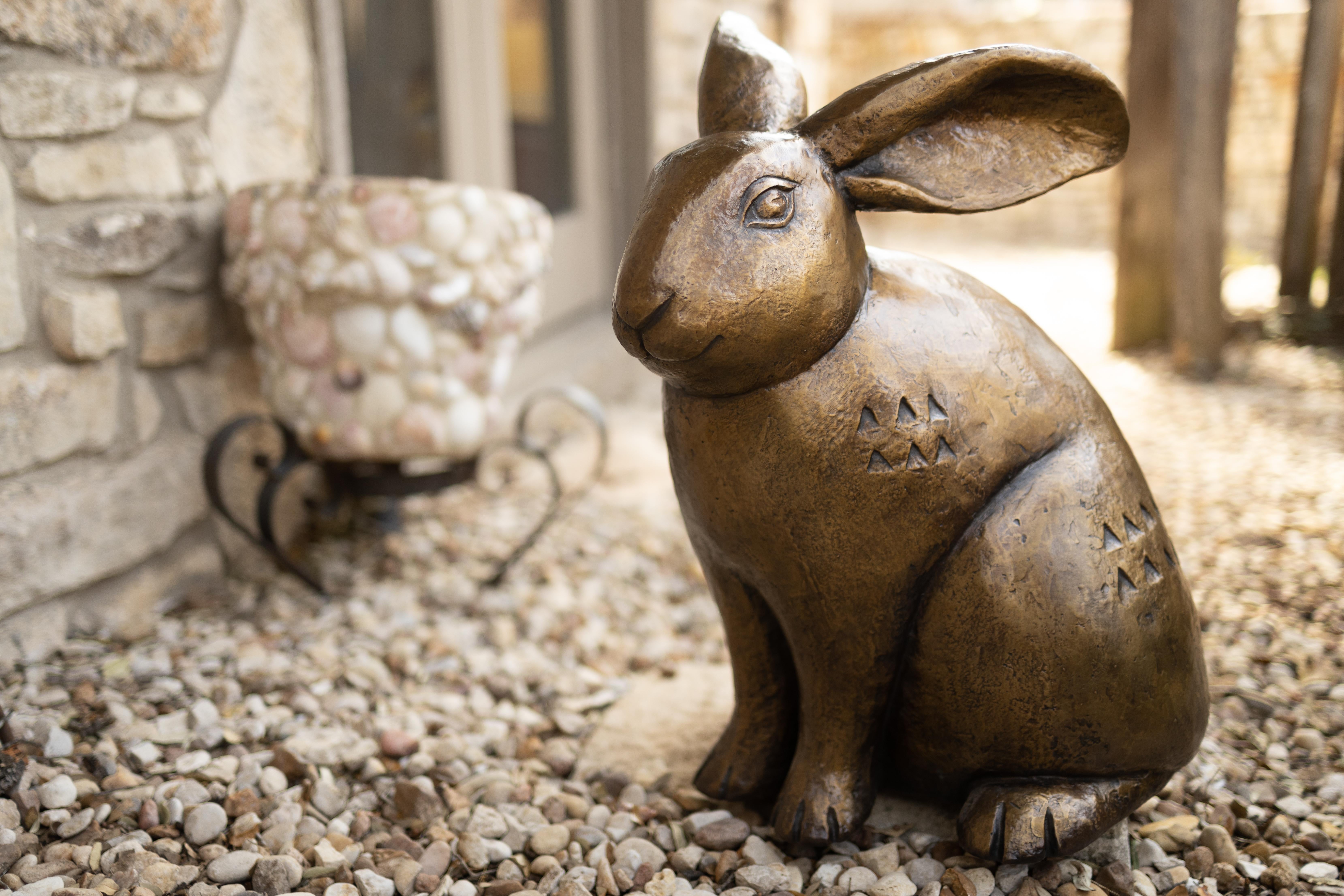 Sculpture en bronze Rabbit en vente 6