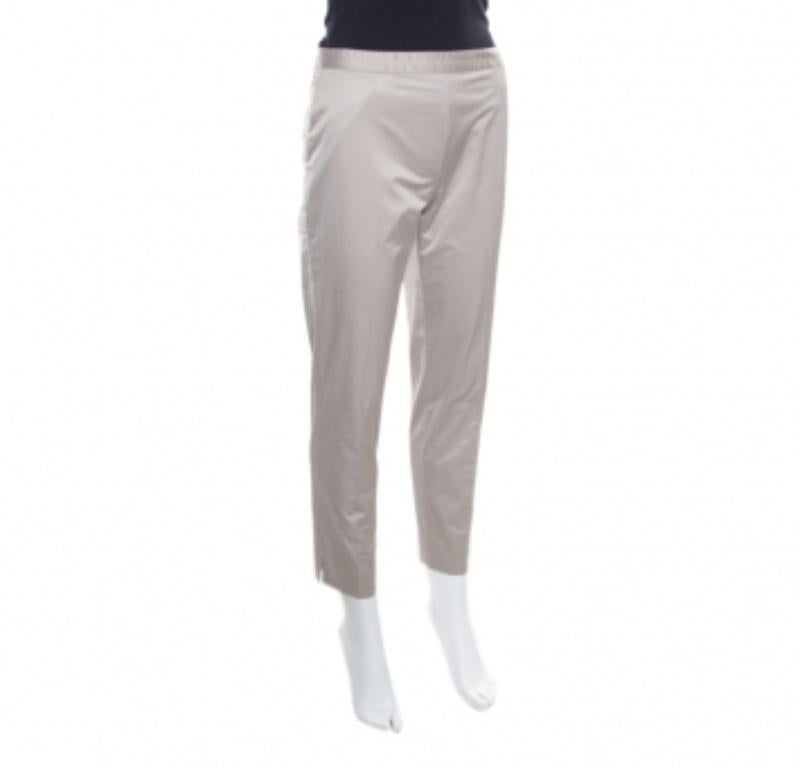 Paule Ka - Pantalon court beige brodé à la taille M Bon état - En vente à Dubai, Al Qouz 2