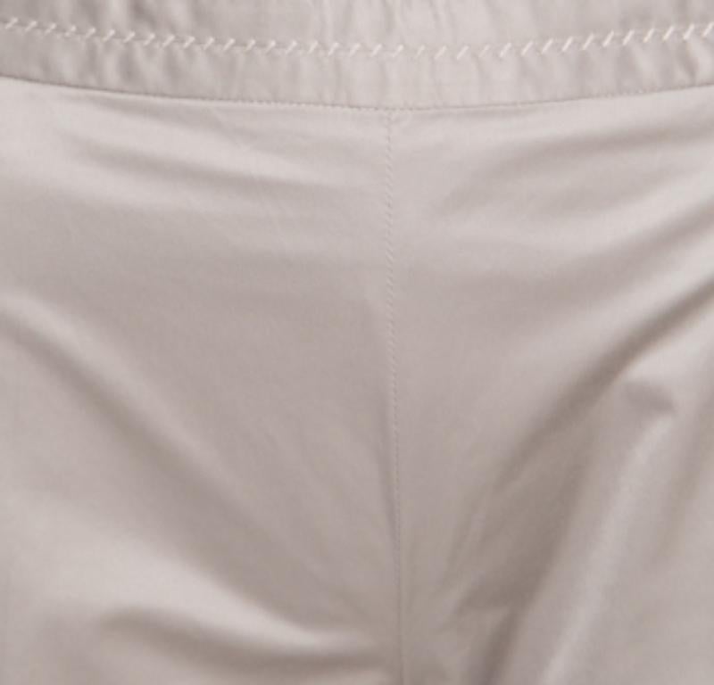 Paule Ka - Pantalon court beige brodé à la taille M en vente 1