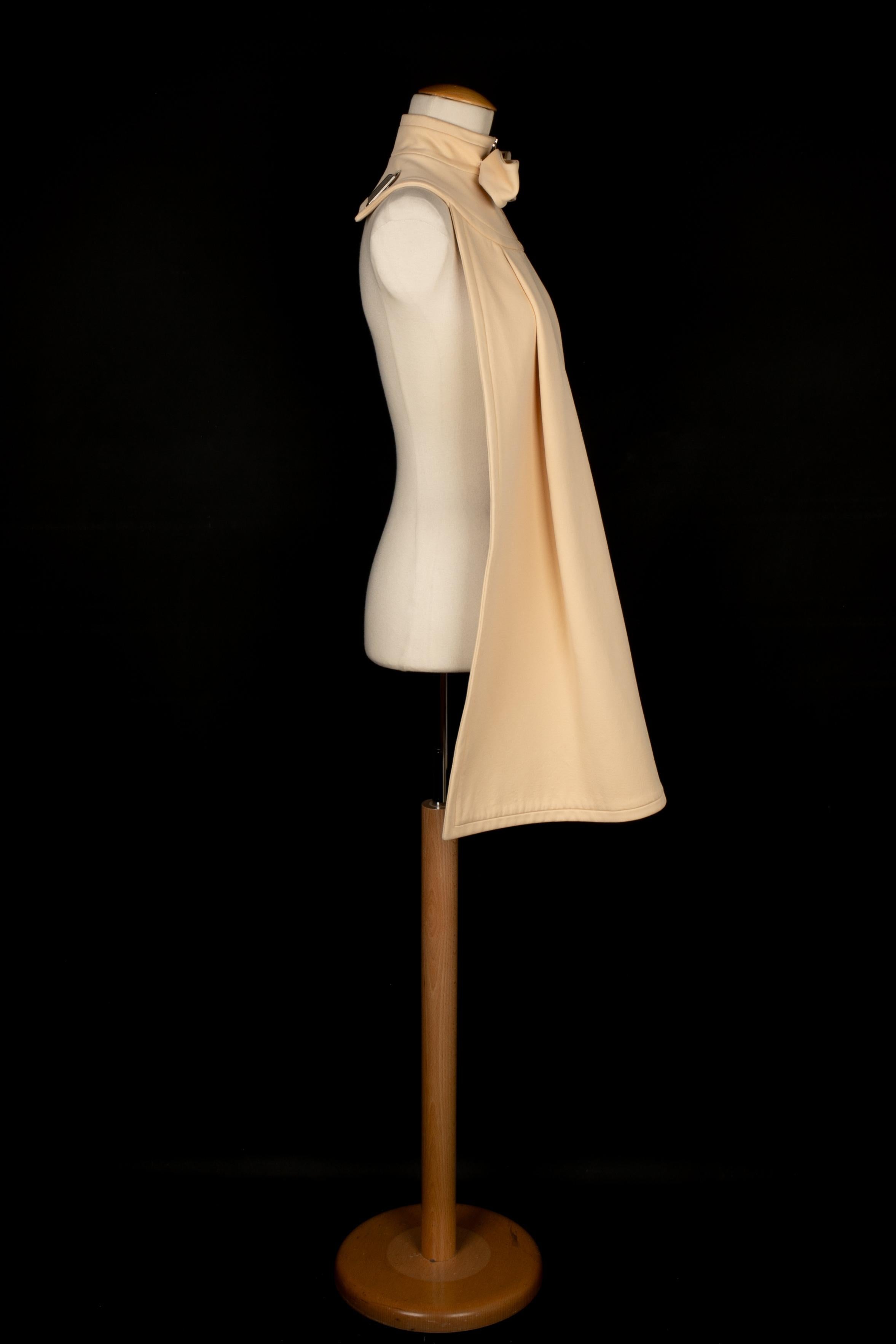 Paul Ka - Top asimmetrico in raso beige In condizioni ottime in vendita a SAINT-OUEN-SUR-SEINE, FR