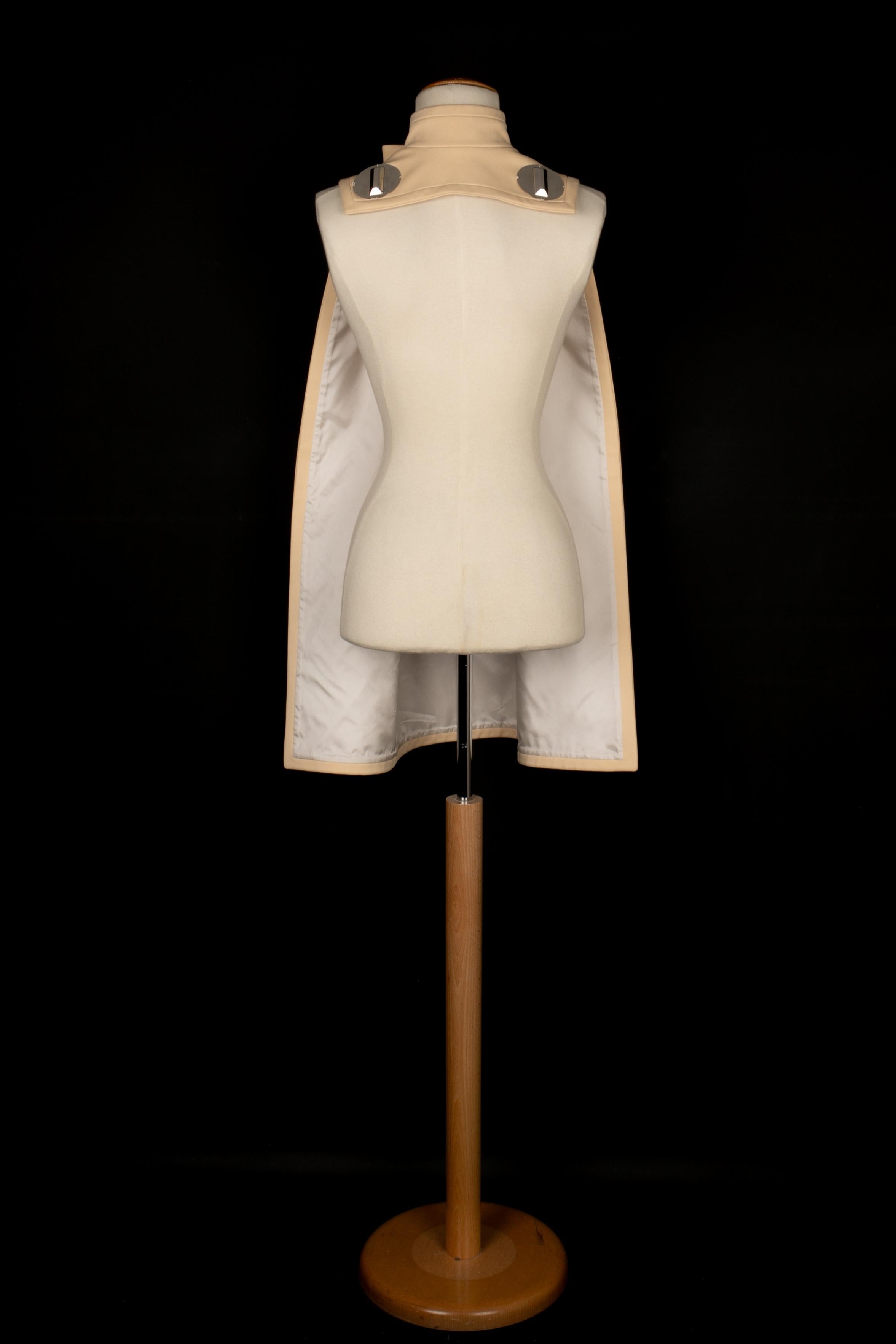 Beige Paul Ka - Top asimmetrico in raso beige in vendita
