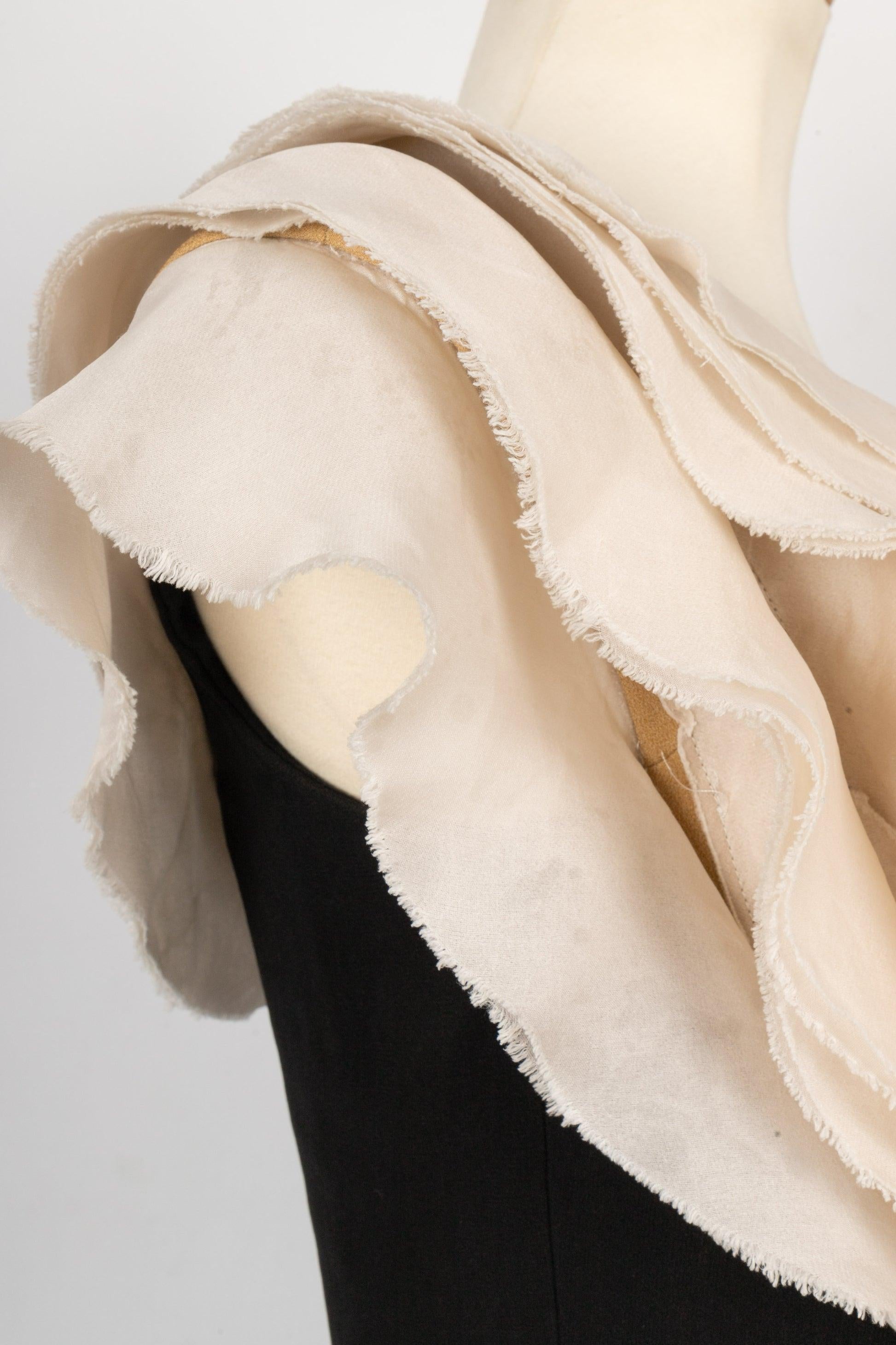 Robe longue Paule Ka noire et beige en crêpe et soie Pour femmes en vente