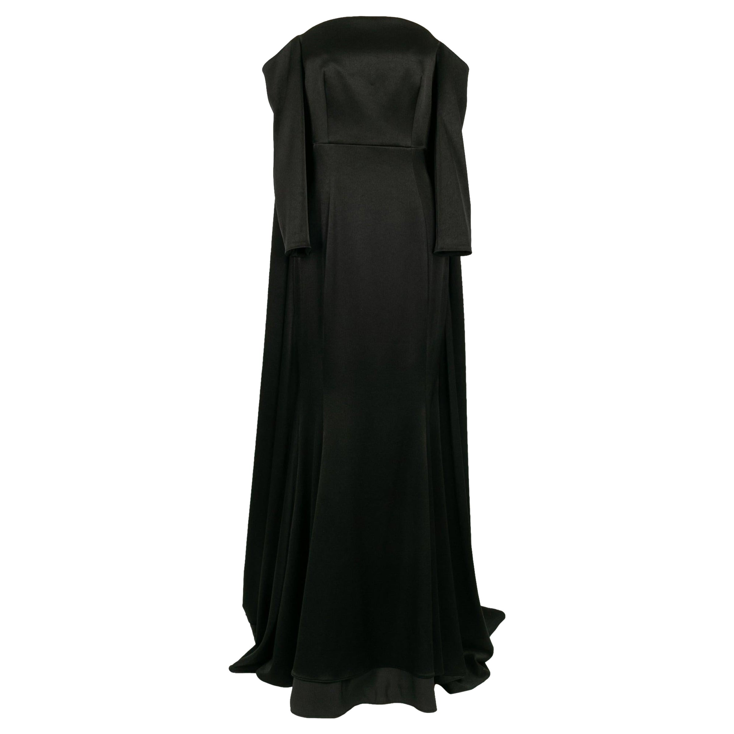 Schwarzes Maxikleid von Paule Ka aus Satin in Herzogin-Optik, 2022