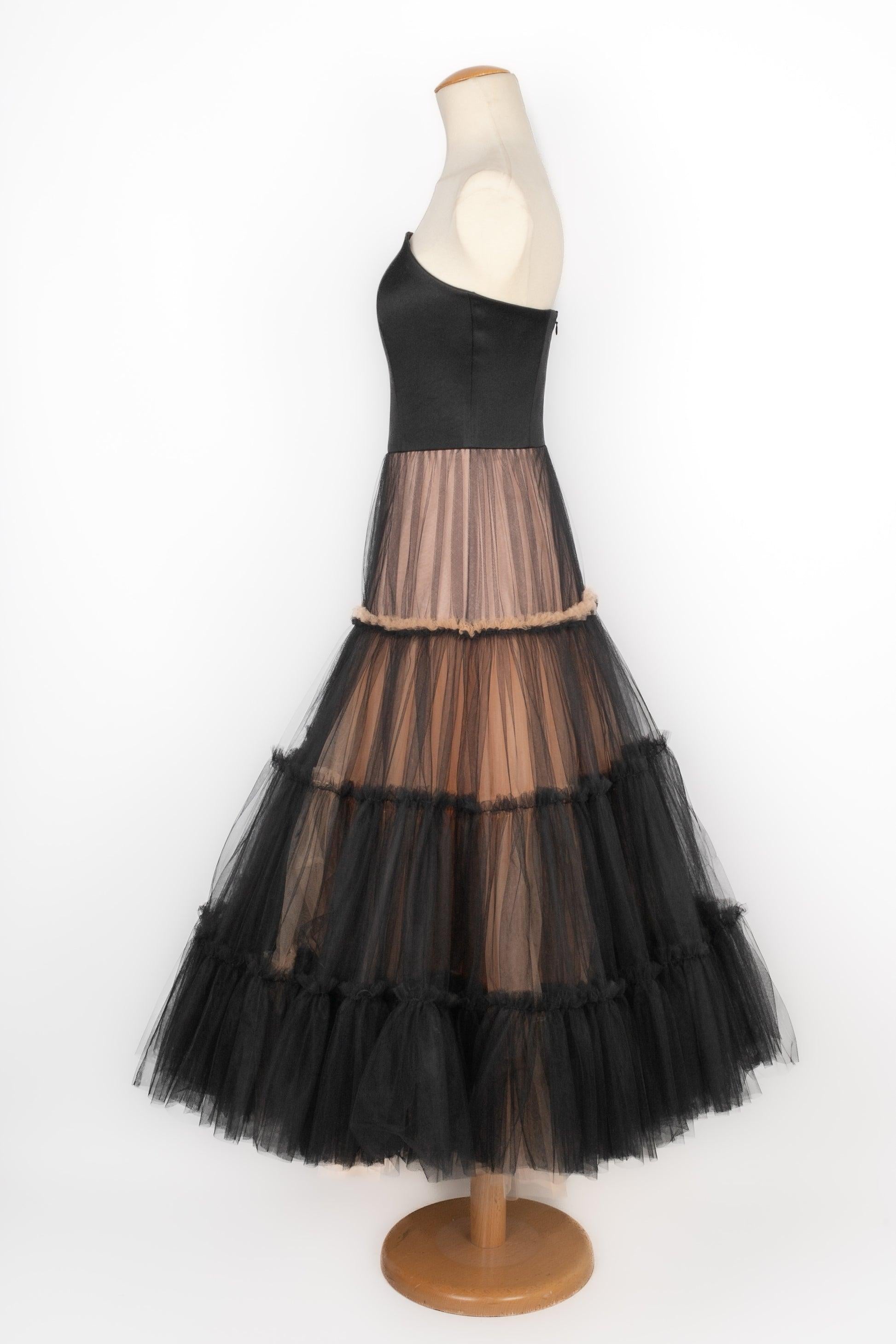 Paul Ka - Abito bustier in raso nero con gonna in tulle in vendita 4