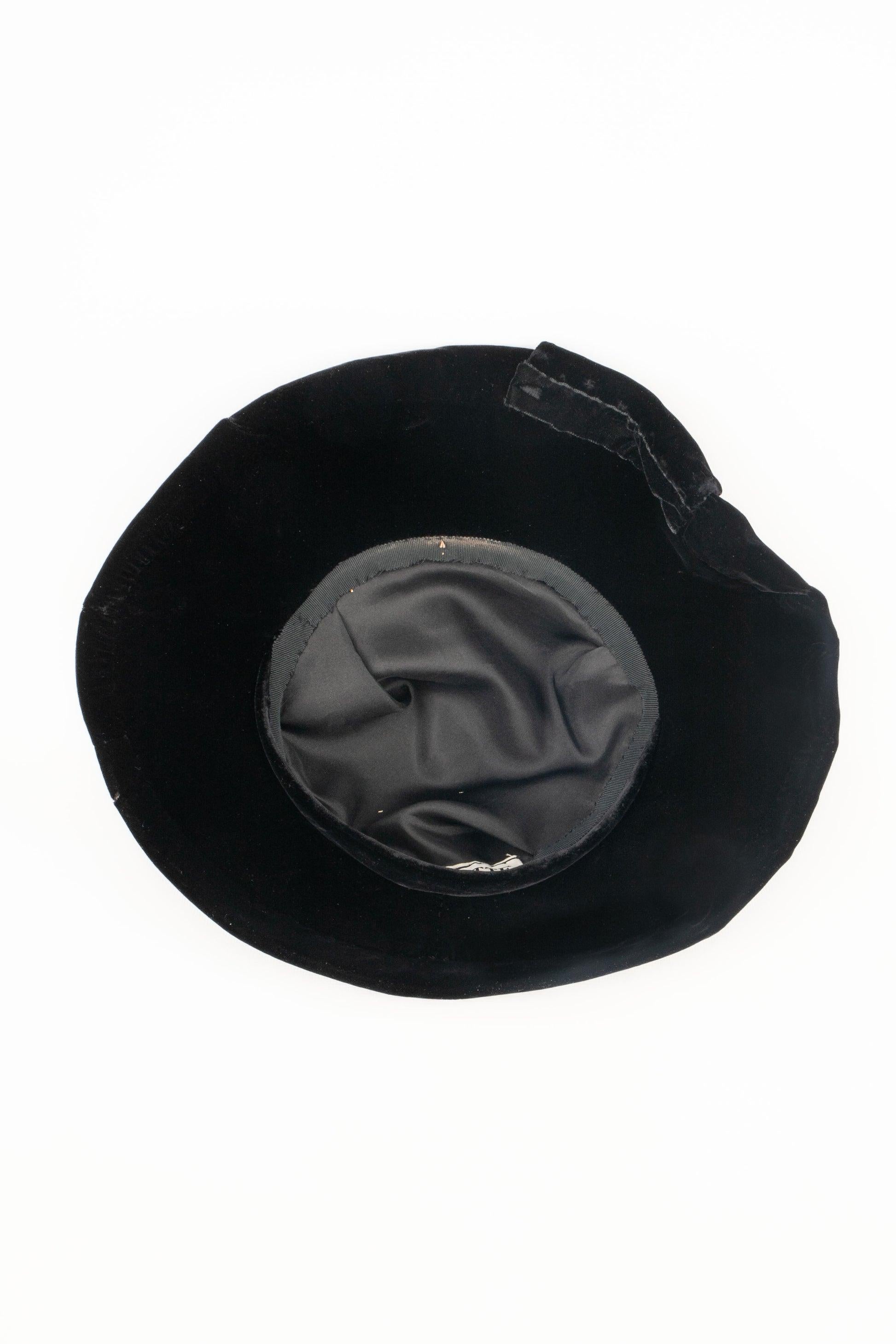 Women's Paulette Large Black Silk Velvet Hat For Sale
