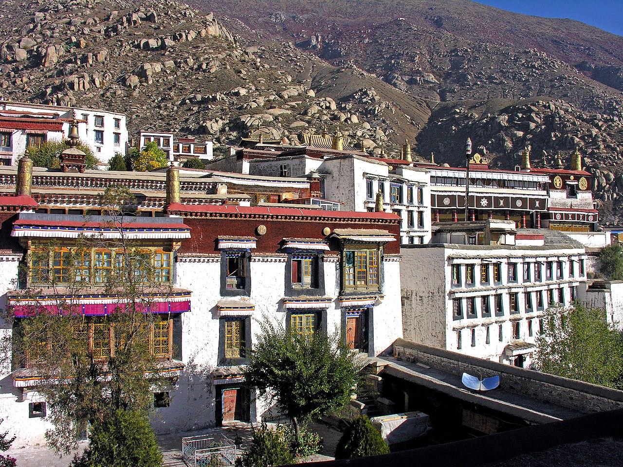 Festival tibetano a Shorton  Bandiere di preghiera OPA Olio con cornice Lhasa in vendita 3