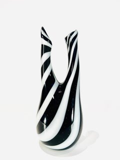 PAULI&C Murano glass black and white circa 1990 vase