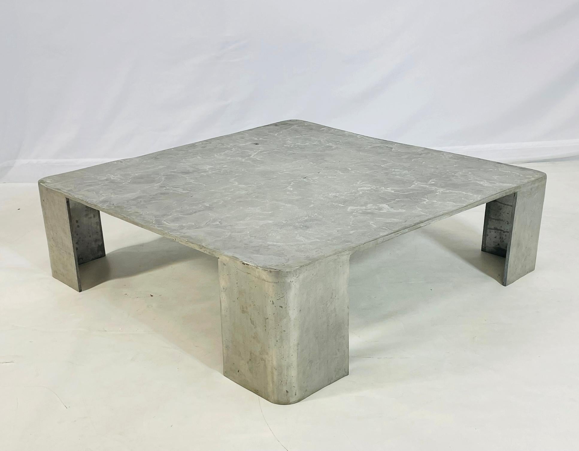 Postmoderne Table basse Paulín par OHLA STUDIO en vente