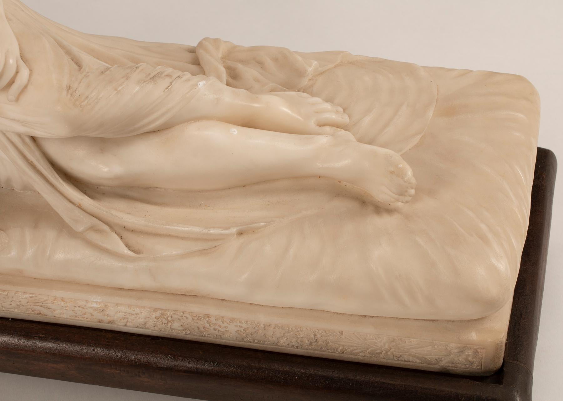 Sehr fein handgeschnitzte italienische Pauline Bonaparte als Venus victrix aus Alabaster des 19. Jahrhunderts nach Antonio Canova. 
 Maße: 16,5 Zoll Höhe einschließlich Sockel.