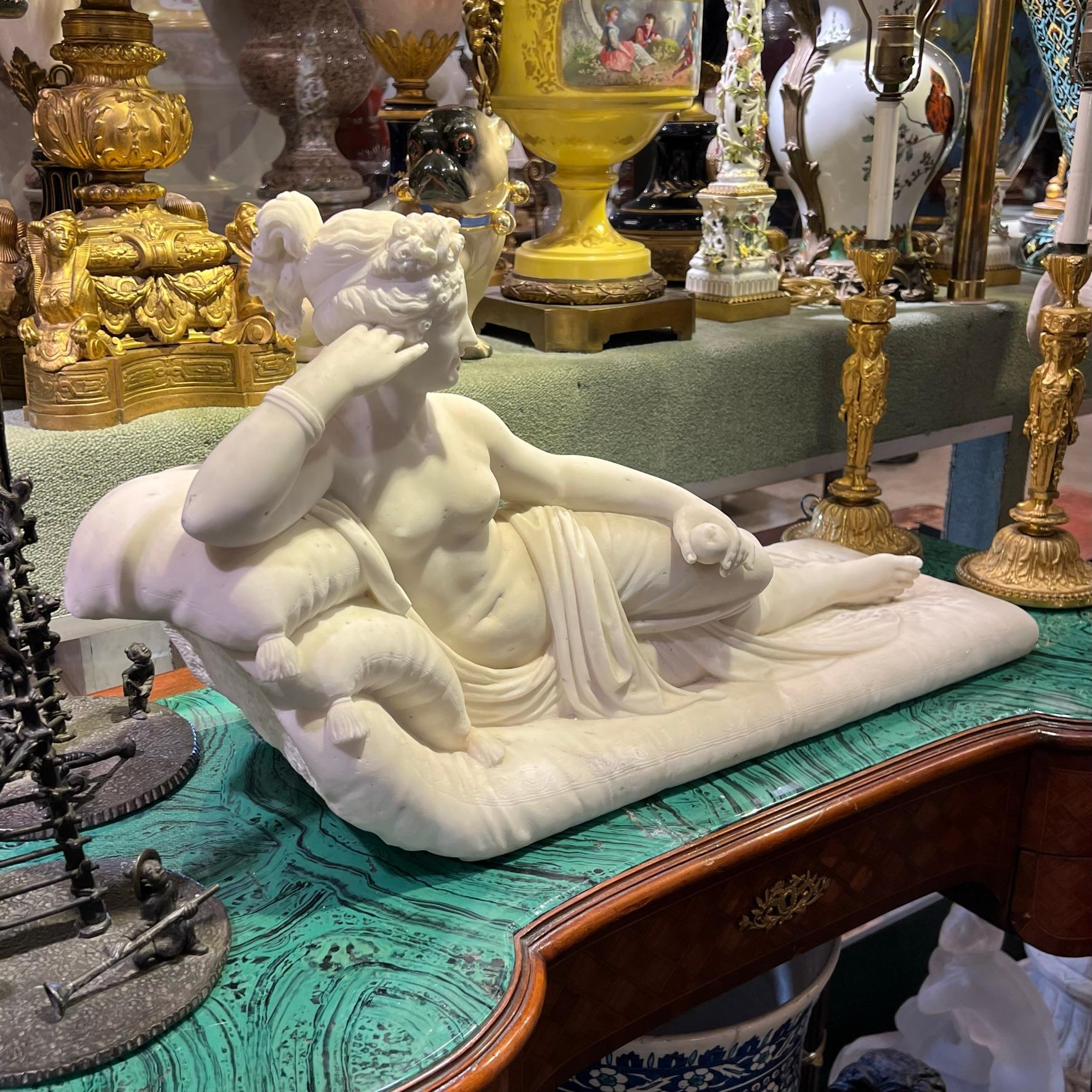Neoclassico Paolina Bonaparte come Venere Vincitrice Scultura in marmo dopo Antonio Canova in vendita
