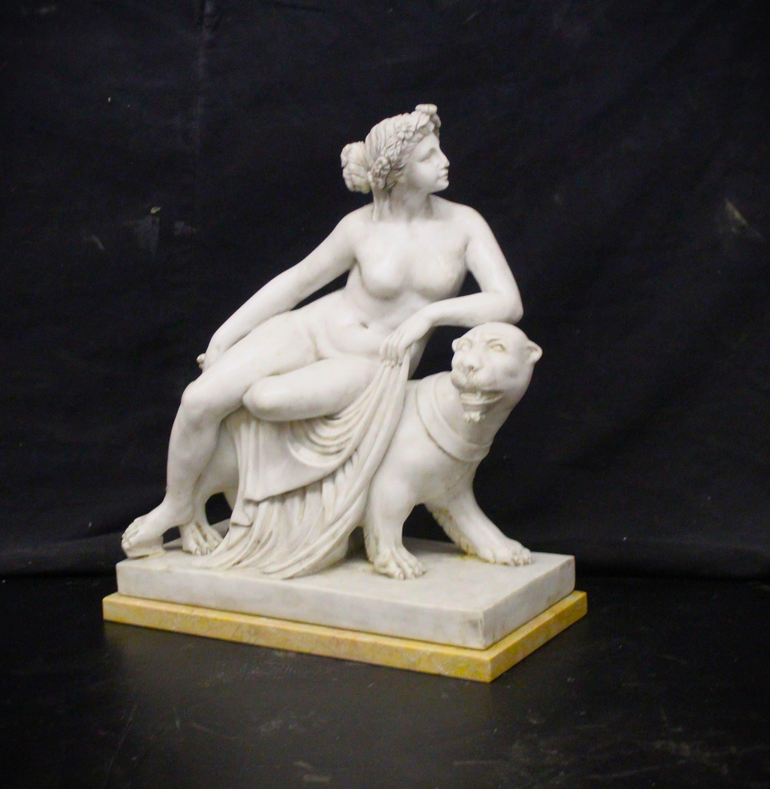 Paolina sculpture in white marble with yellow marble base. ADDITIONAL PHOTOS, INFORMATION OF THE LOT AND SHIPPING INFORMATION CAN BE REQUEST BY SENDING AN EMAIL. Indicative shipping costs in Italy: 120€ and Europe: 200€. Tags: Paolina Bonaparte.