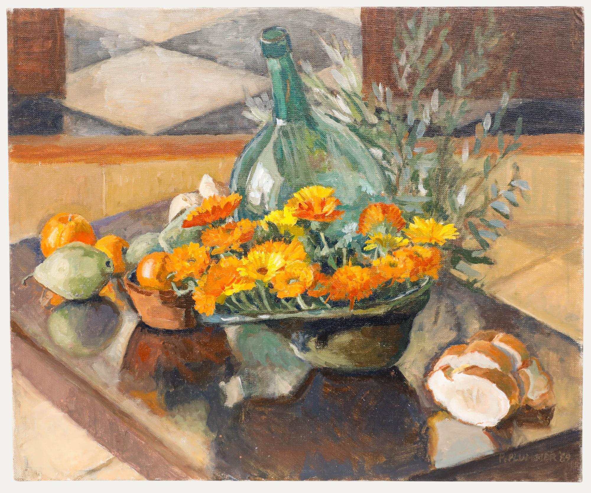 Una scena di natura morta deliziosamente luminosa dell'artista Pauline Plummer (nata nel 1933). Firmato e datato in basso a destra. Su tavola di tela.