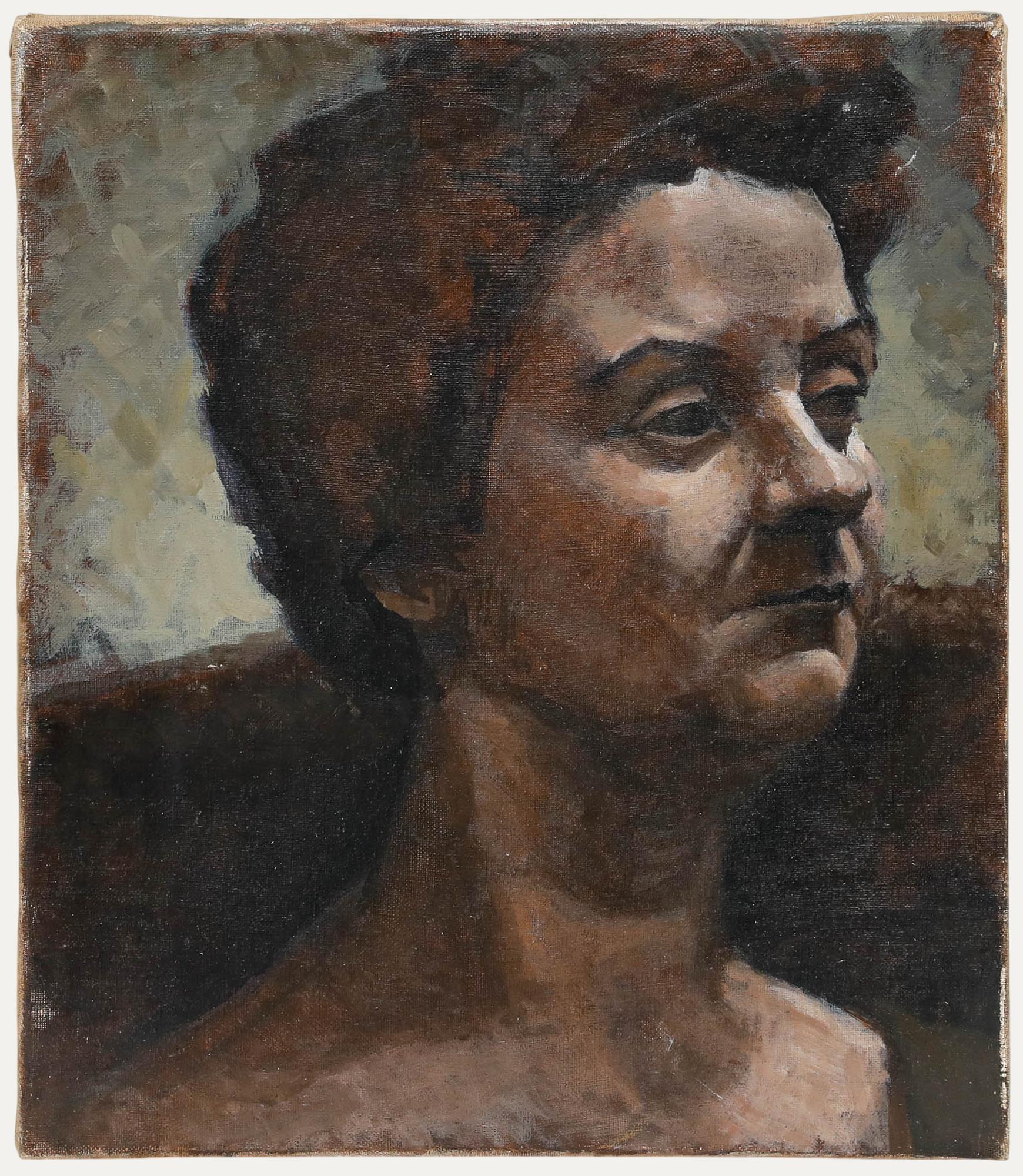 Portrait accompli d'une dame contemplative aux cheveux courts et bouclés par l'artiste Pauline Plummer (née en 1933). Signé sur les châssis au verso. Sur toile sur châssis.