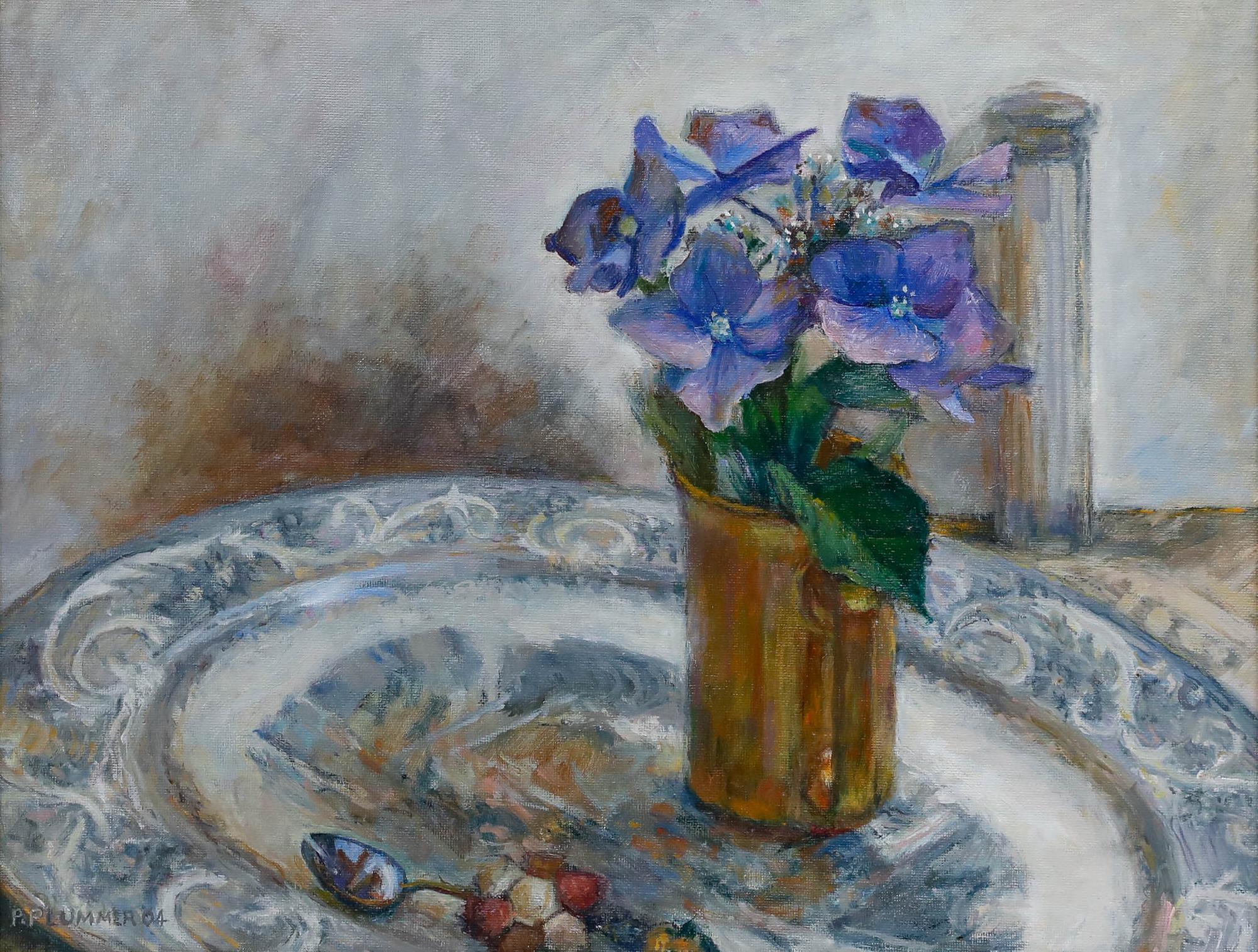 Pauline Plummer (n.1933) - Óleo contemporáneo, Hortensia cortada en una bandeja en venta 1