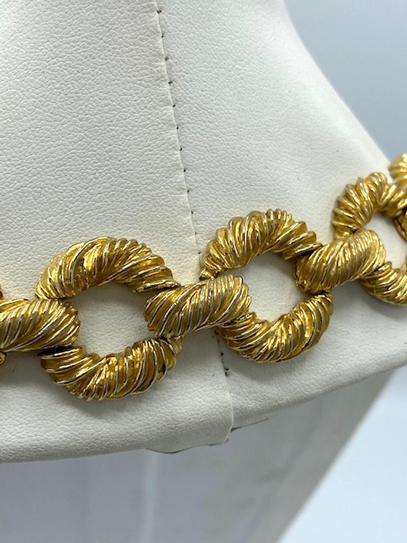 Pauline Rader 1970s Long Gold Rope Link Pendant Necklace 3