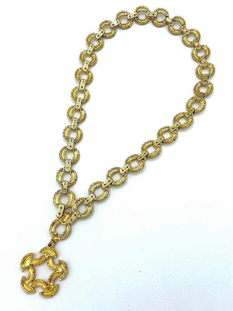 Pauline Rader 1970s Long Gold Rope Link Pendant Necklace 9