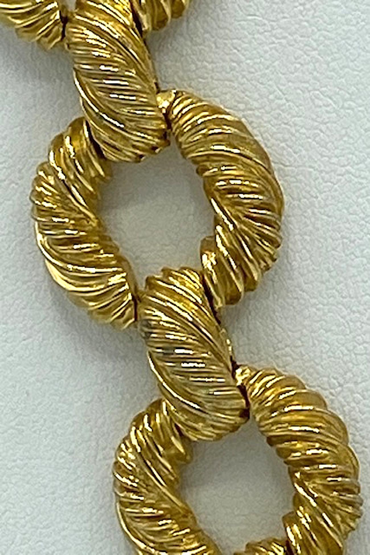 Pauline Rader 1970s Long Gold Rope Link Pendant Necklace 2