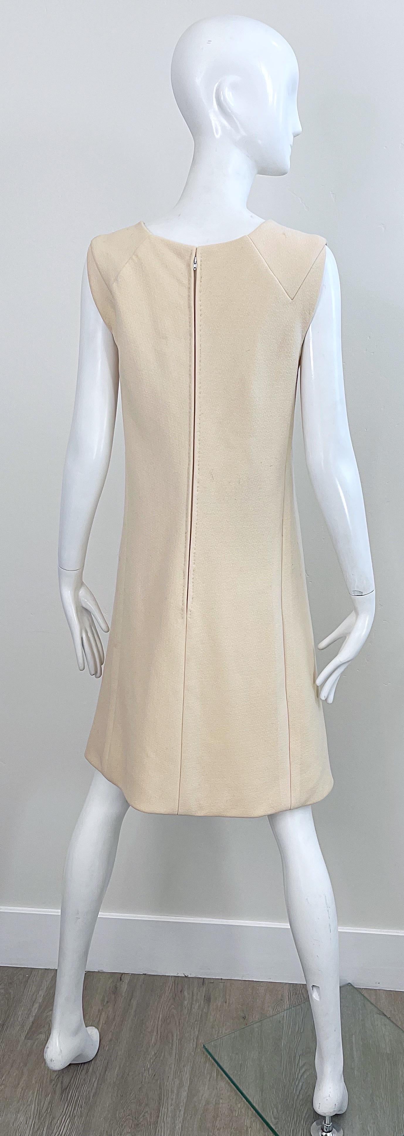 Pauline Trigere 1960s Ivory Off White Sleeveless Vintage Wool A - Line 60s Dress For Sale 7